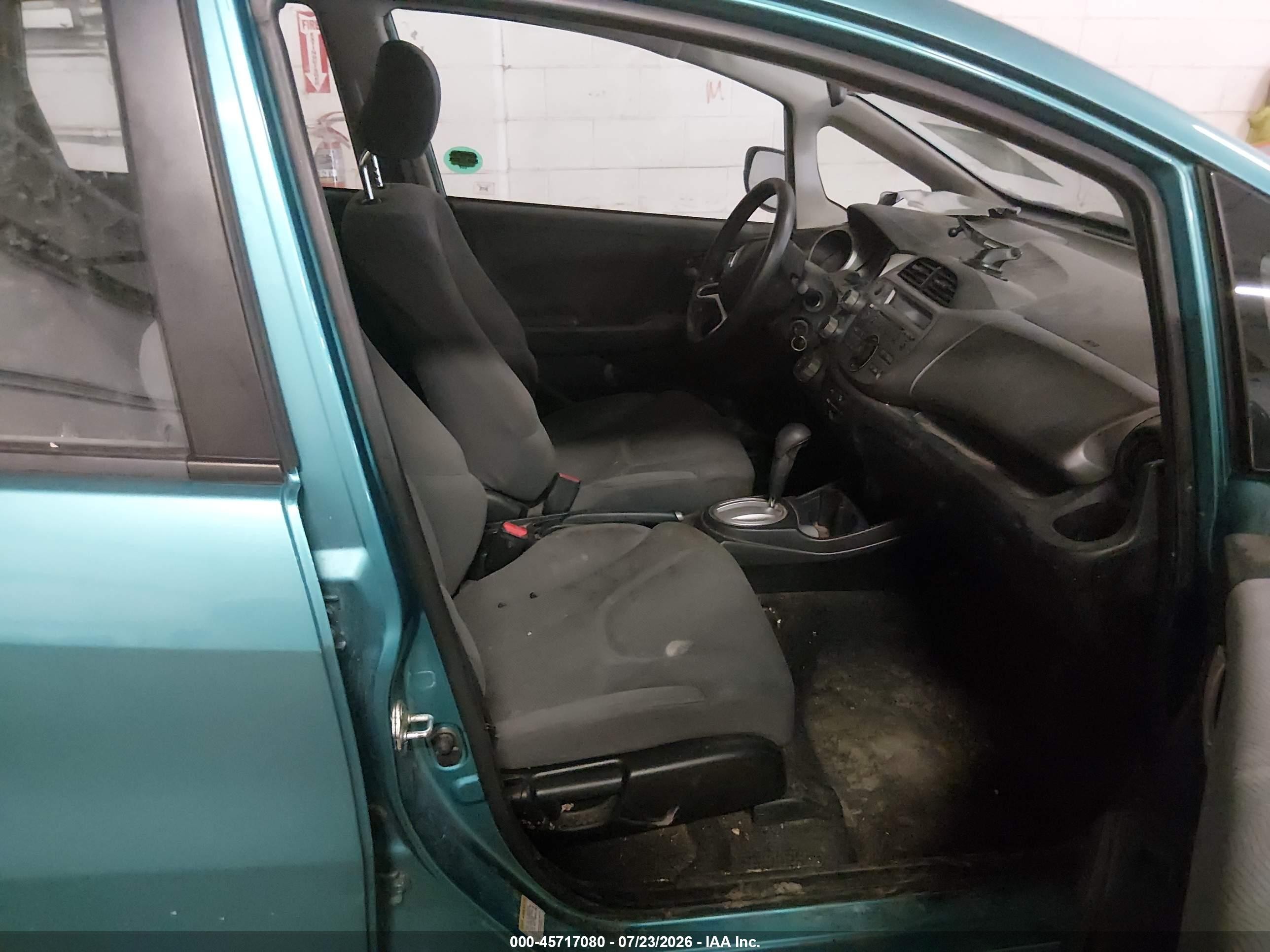 2012 Honda Fit   Green vin: JHMGE8H37CC021376