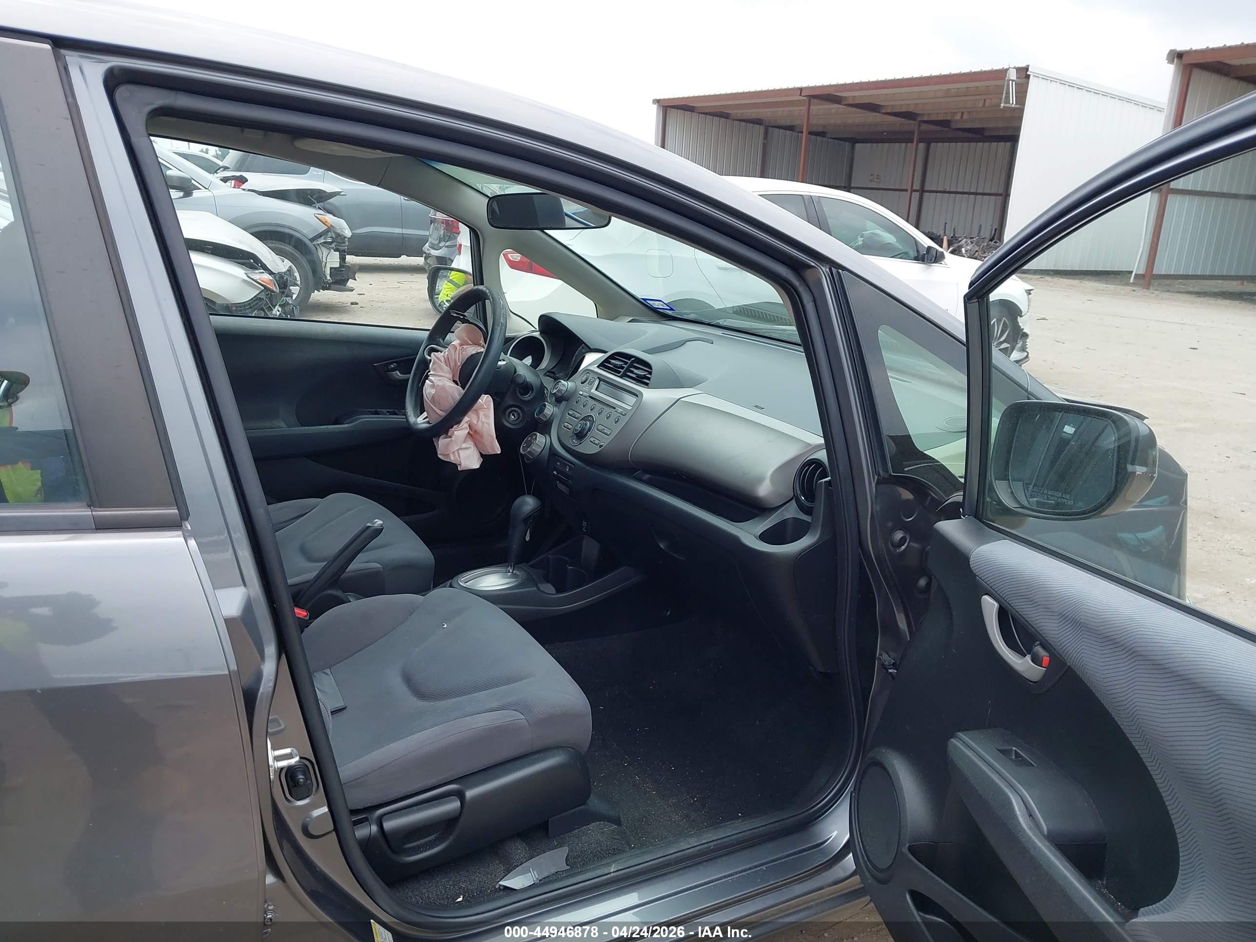 2012 Honda Fit   Серый vin: JHMGE8H37CC032670