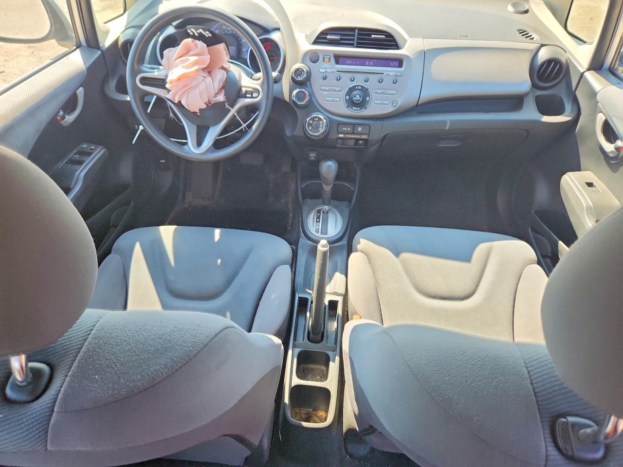 2012 Honda Fit Серебряный vin: JHMGE8H37CC037139