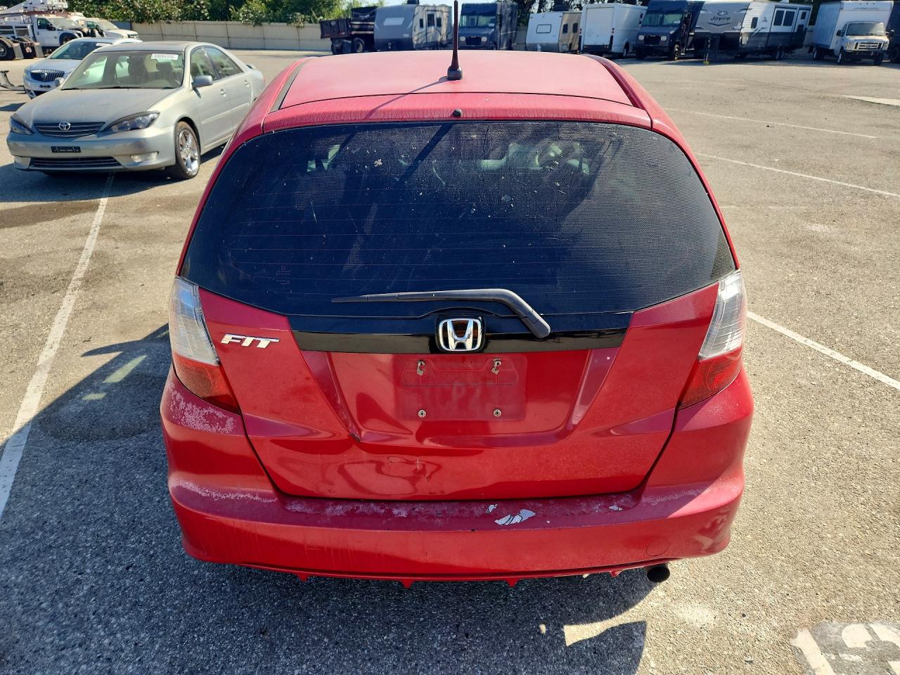 2012 Honda Fit Красный vin: JHMGE8H37CC038923