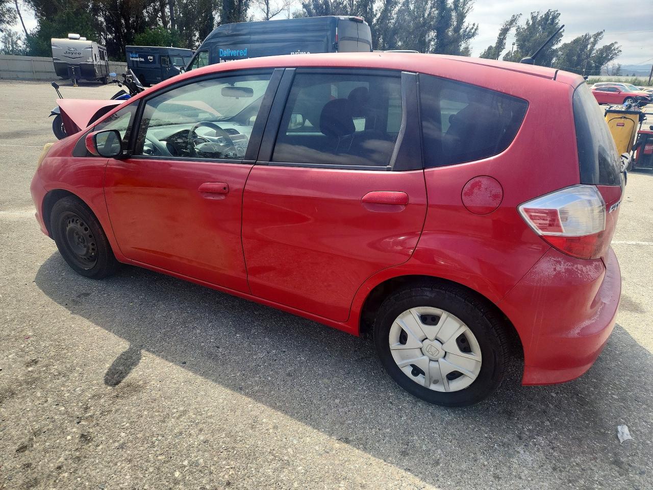 2012 Honda Fit Красный vin: JHMGE8H37CC038923