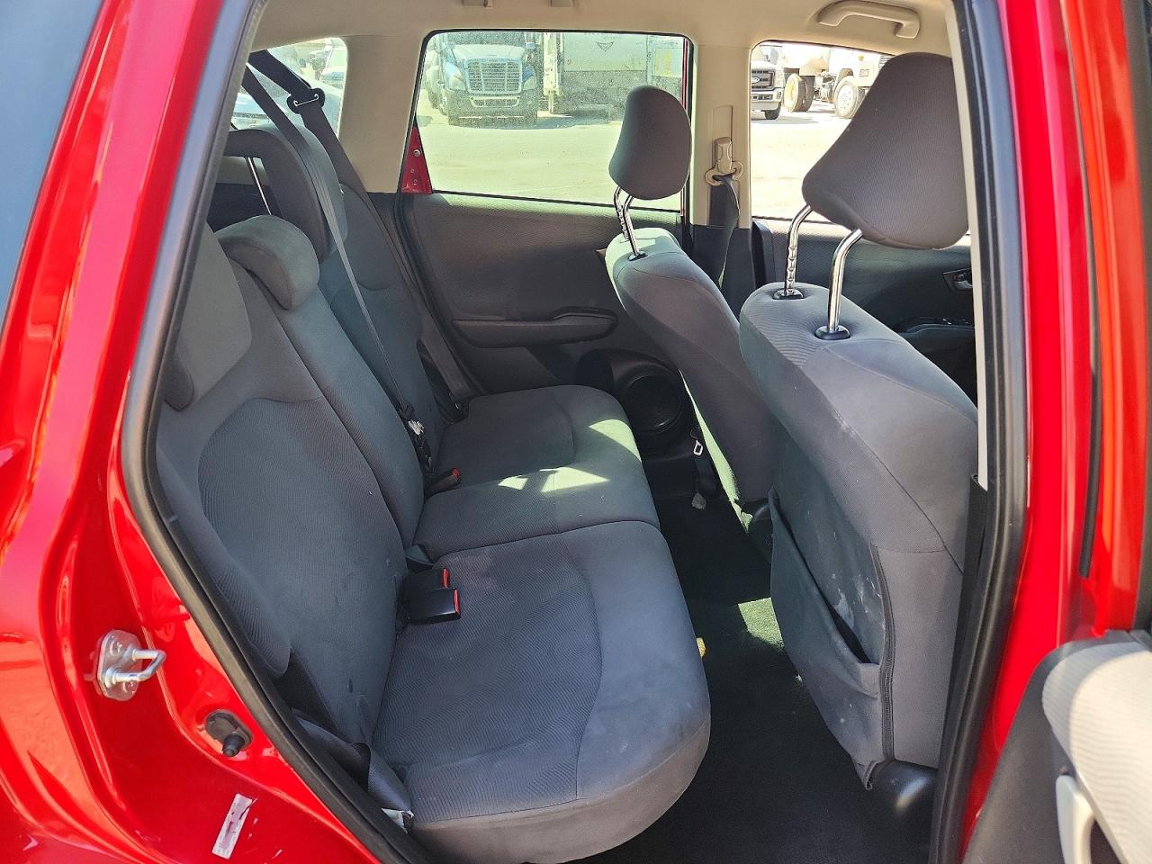 2012 Honda Fit Красный vin: JHMGE8H37CC038923