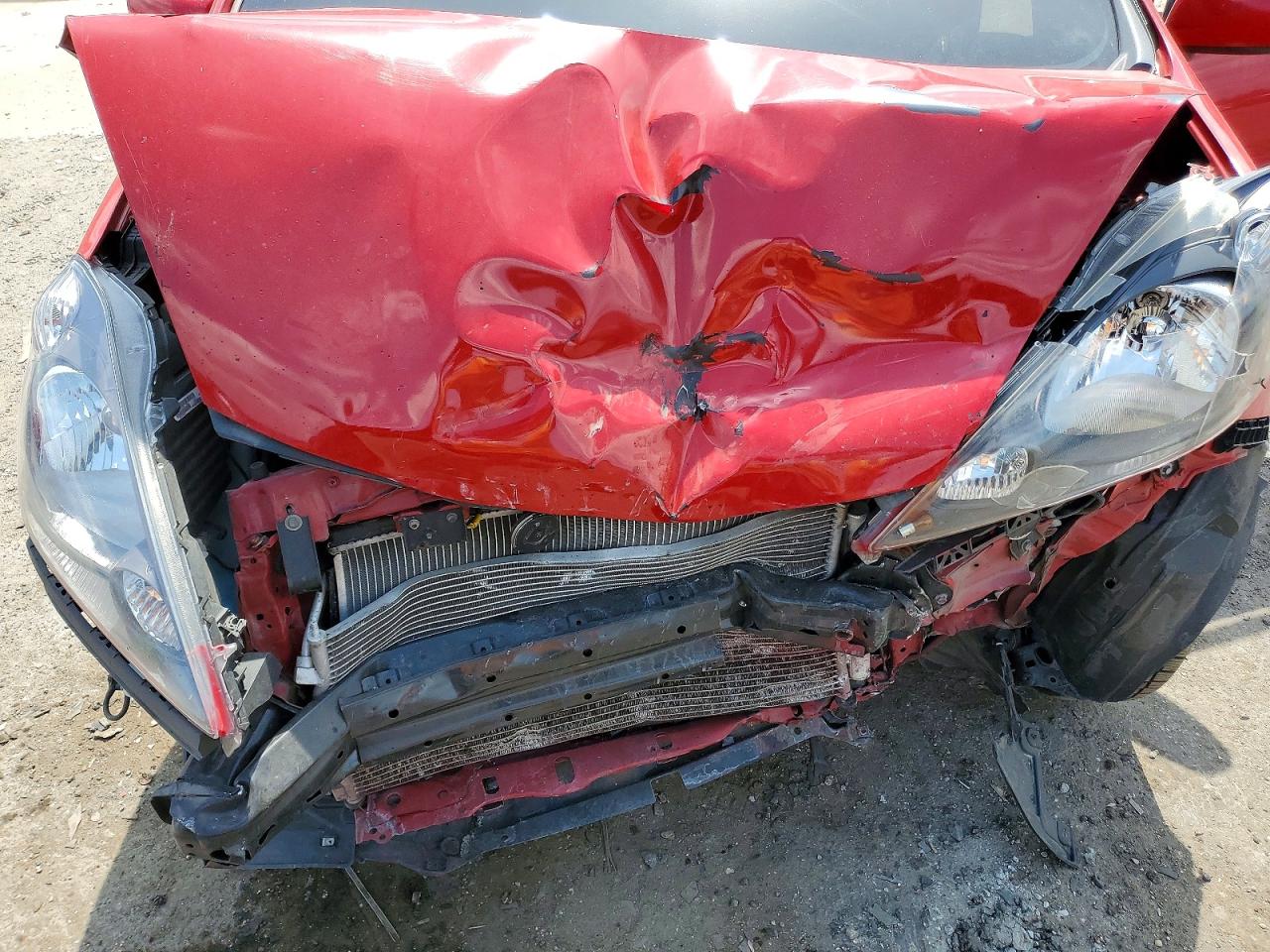 2012 Honda Fit Sport Red vin: JHMGE8H37CS004051
