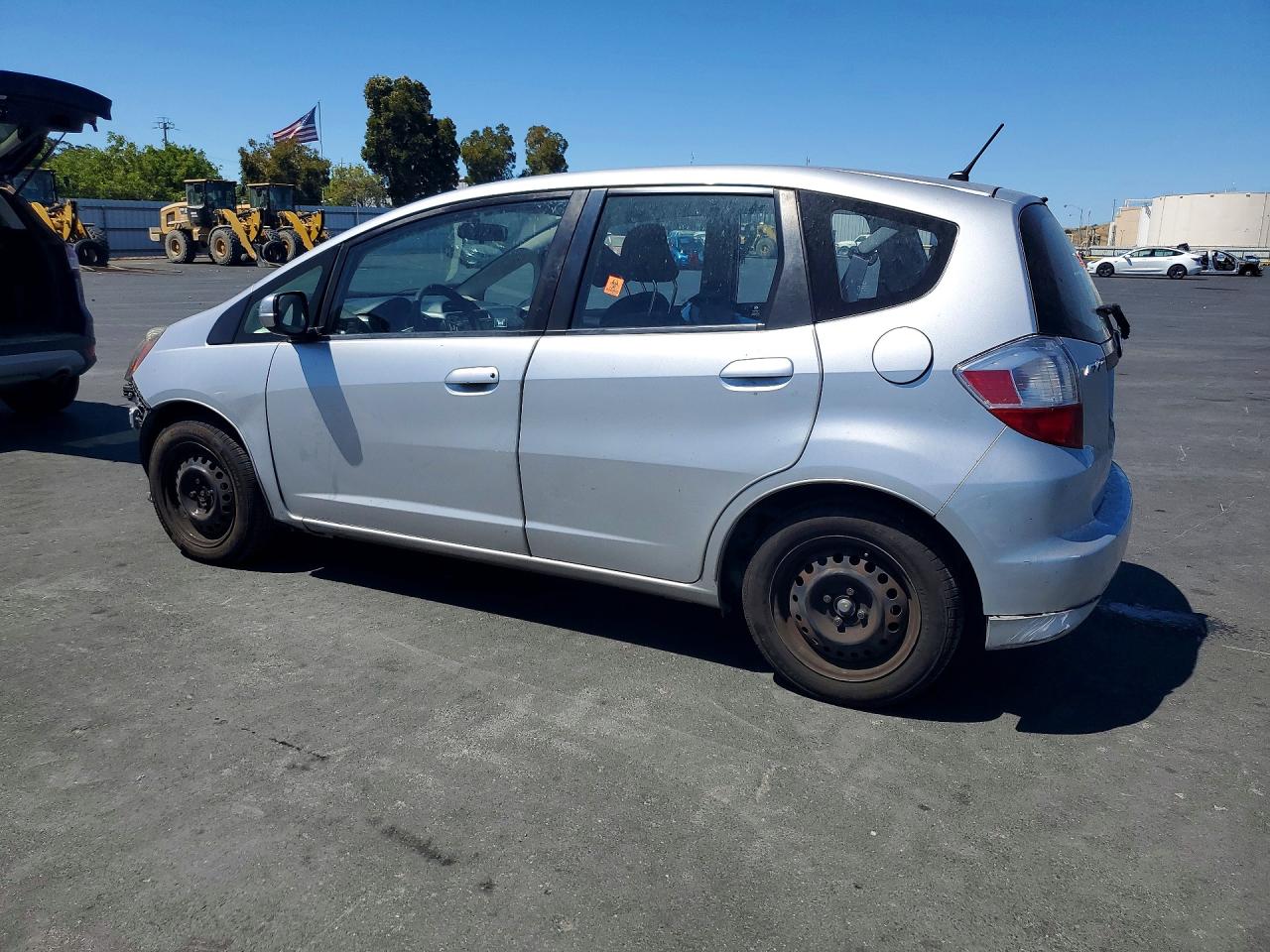 2013 Honda Fit Silver vin: JHMGE8H37DC021637