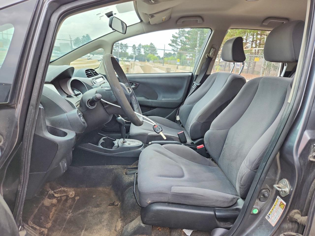 2013 Honda Fit Gray vin: JHMGE8H37DC023307