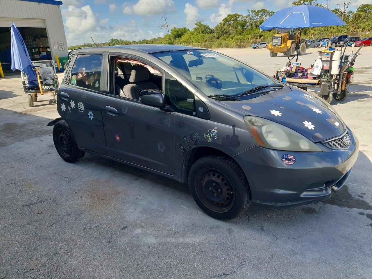 2013 Honda Fit Gray vin: JHMGE8H37DC025803
