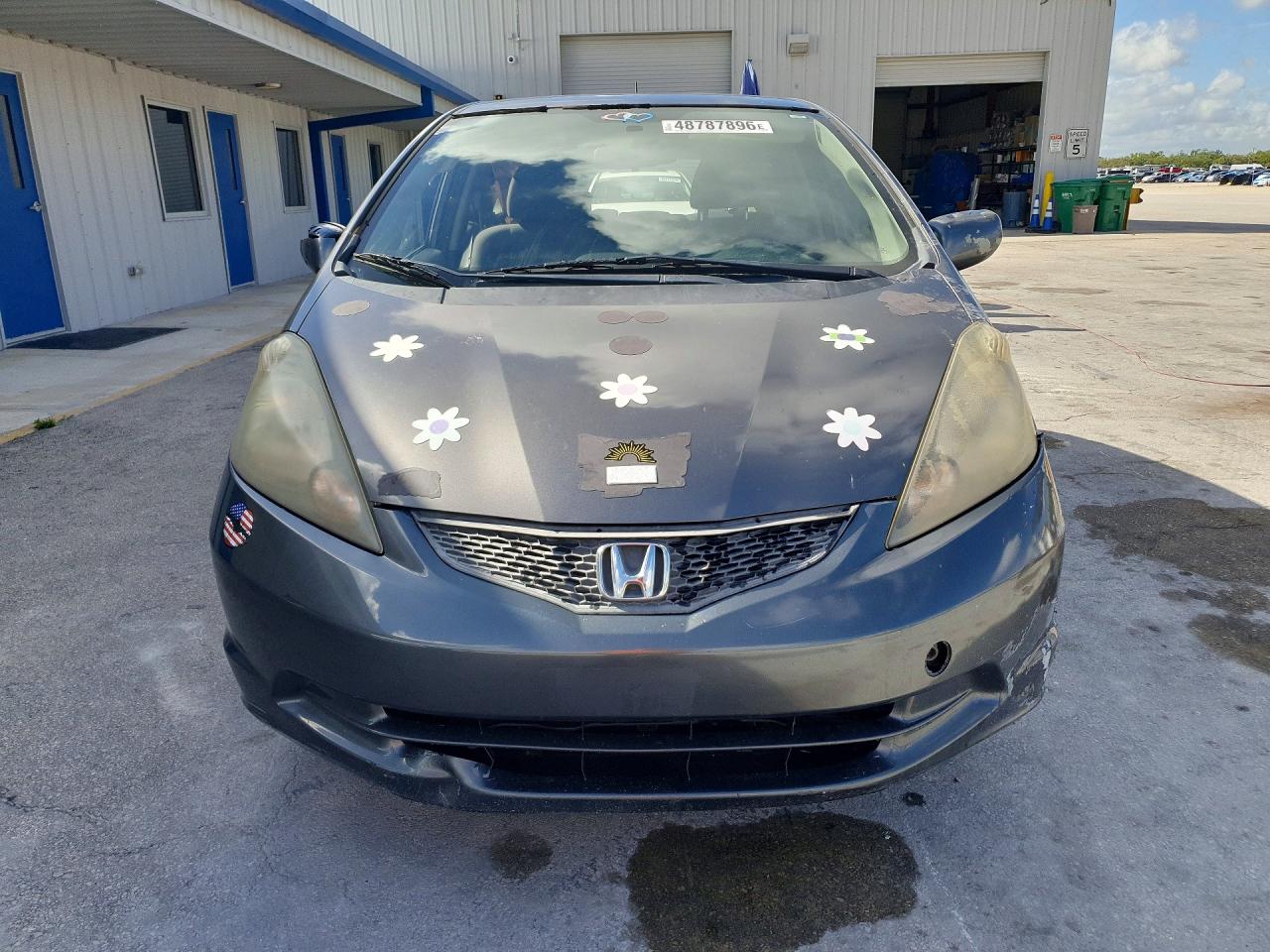 2013 Honda Fit Gray vin: JHMGE8H37DC025803