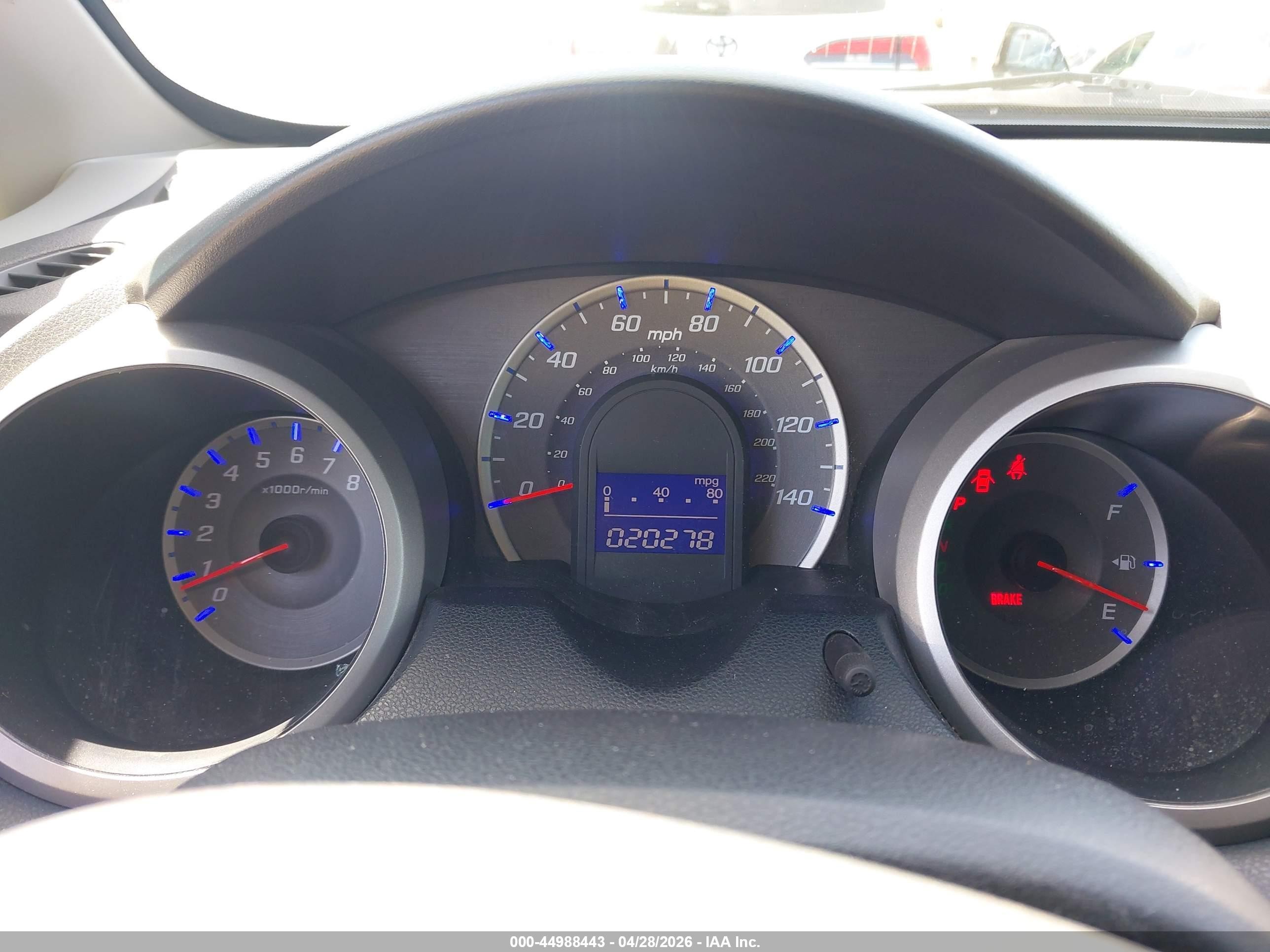 2013 Honda Fit Серый vin: JHMGE8H37DC056484