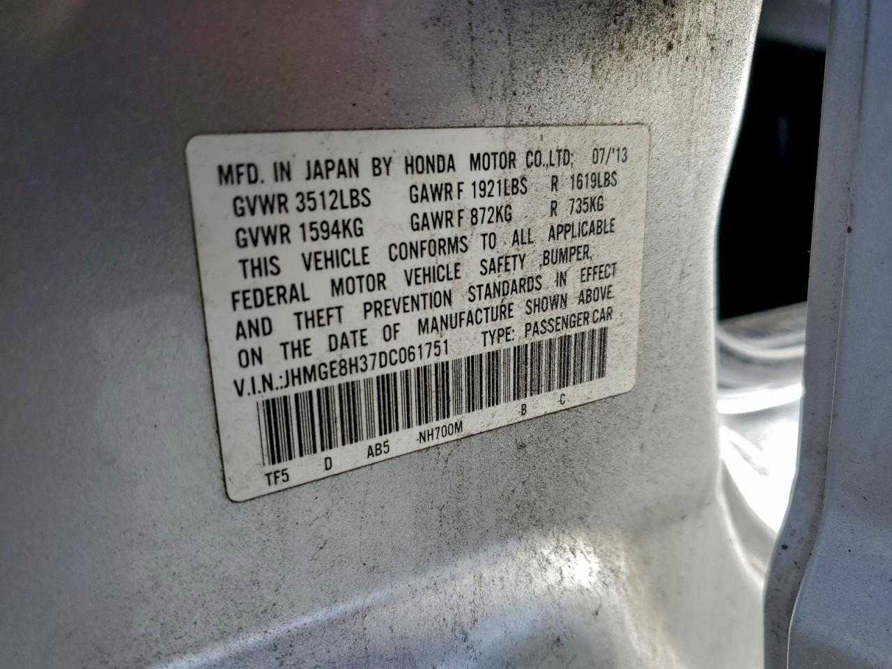 2013 Honda Fit Серебряный vin: JHMGE8H37DC061751