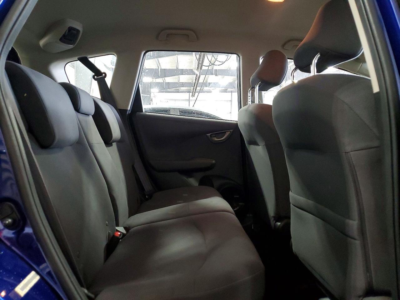 2013 Honda Fit Синий vin: JHMGE8H37DC066934