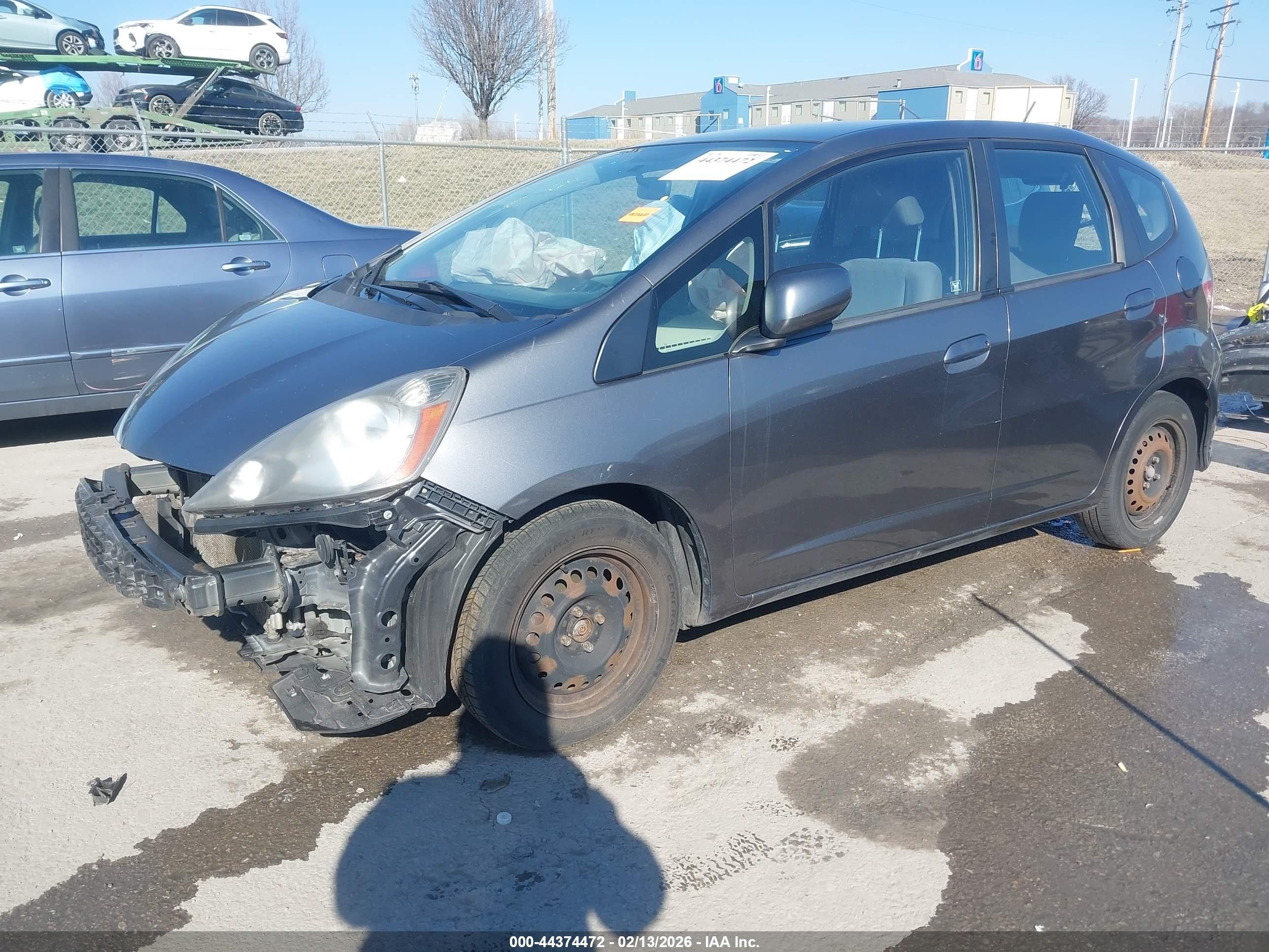 2013 Honda Fit   Gray vin: JHMGE8H37DC079652