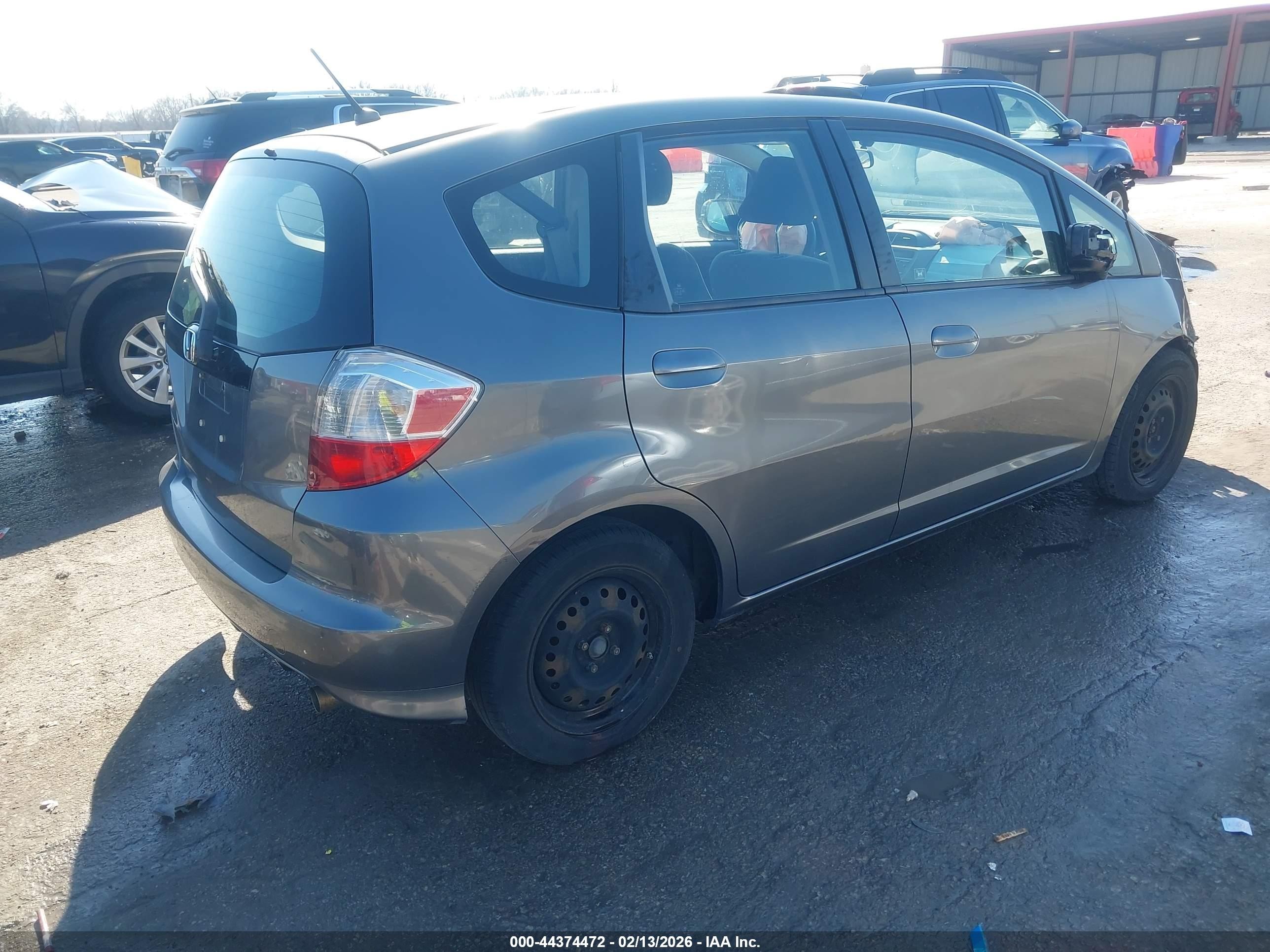 2013 Honda Fit   Gray vin: JHMGE8H37DC079652