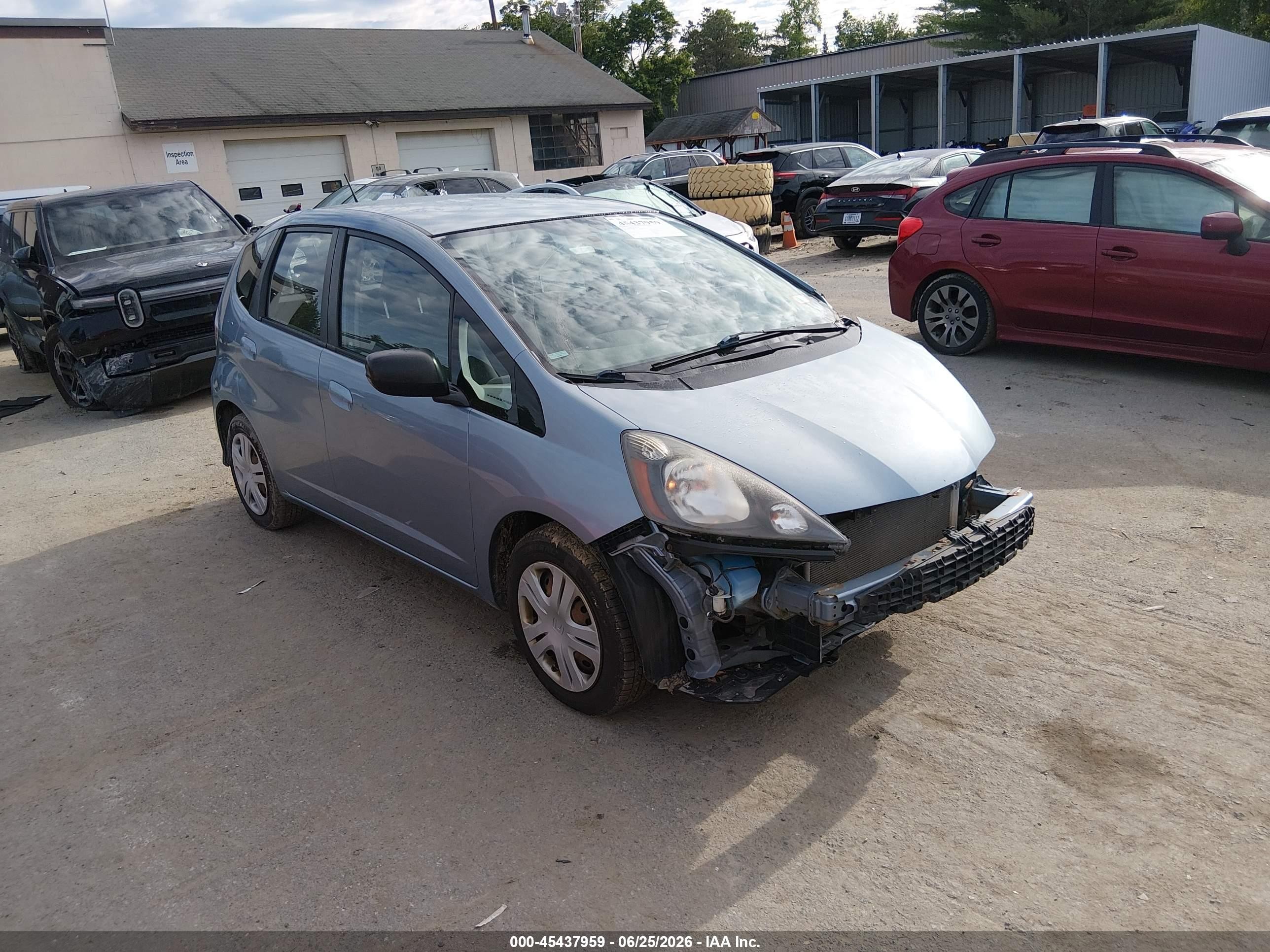 2011 Honda Fit Light Blue vin: JHMGE8H38BC020221