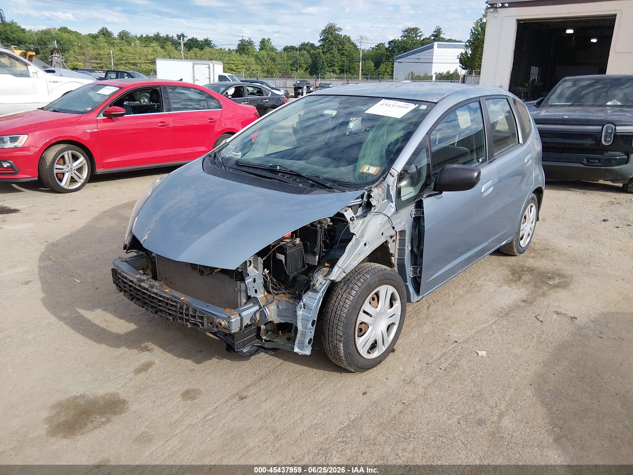 2011 Honda Fit Light Blue vin: JHMGE8H38BC020221