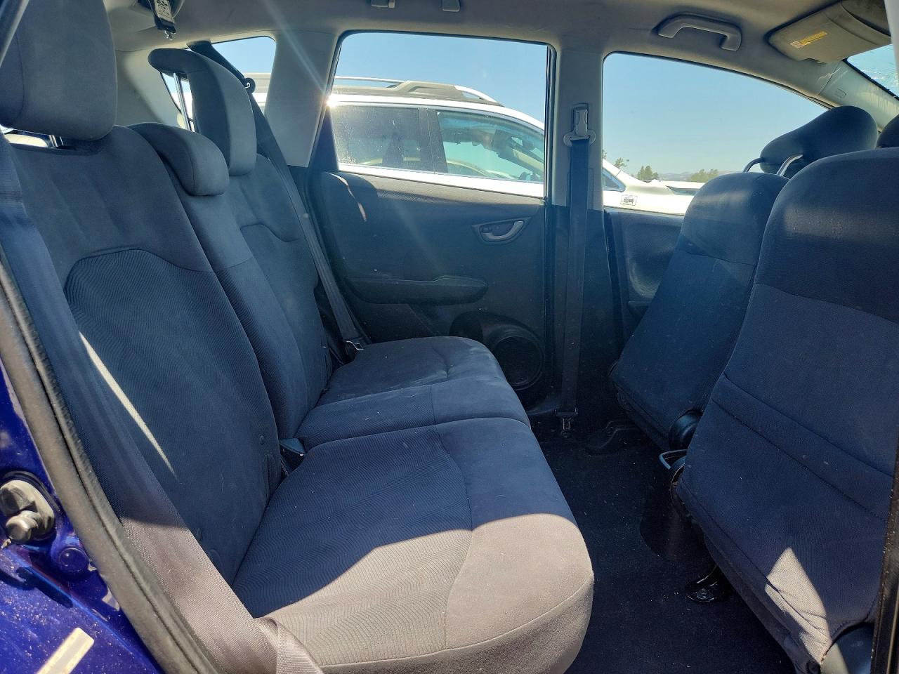 2011 Honda Fit Blue vin: JHMGE8H38BC023085