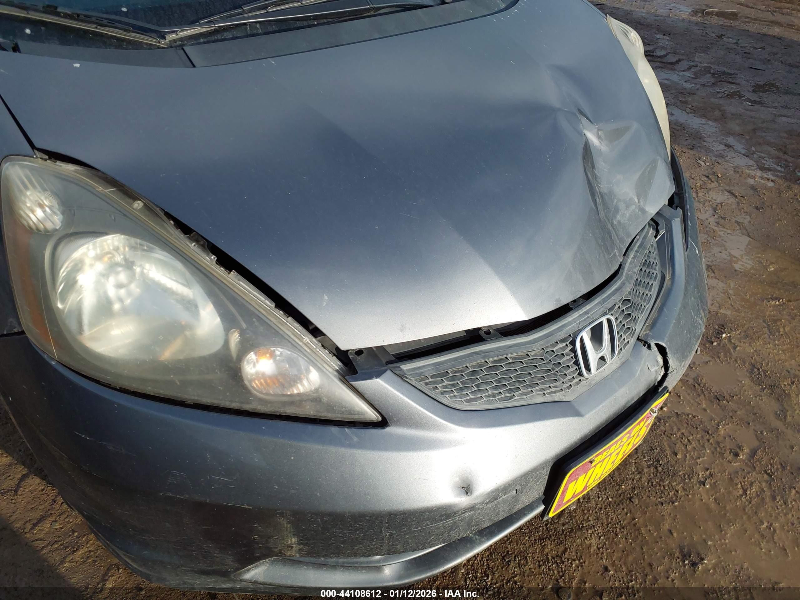 2011 Honda Fit Gray vin: JHMGE8H38BS010228