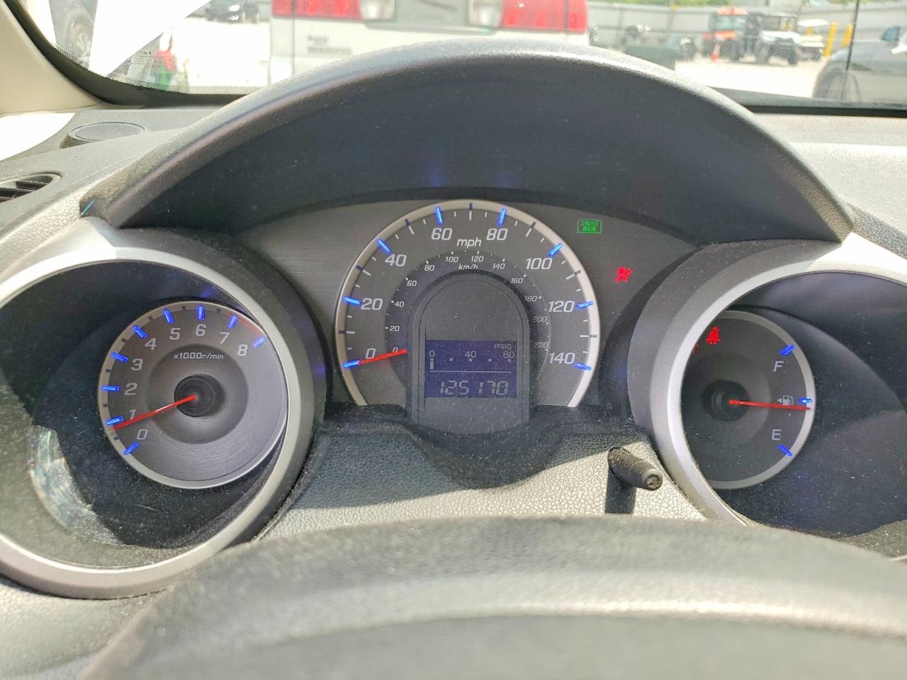 2012 Honda Fit White vin: JHMGE8H38CC021581
