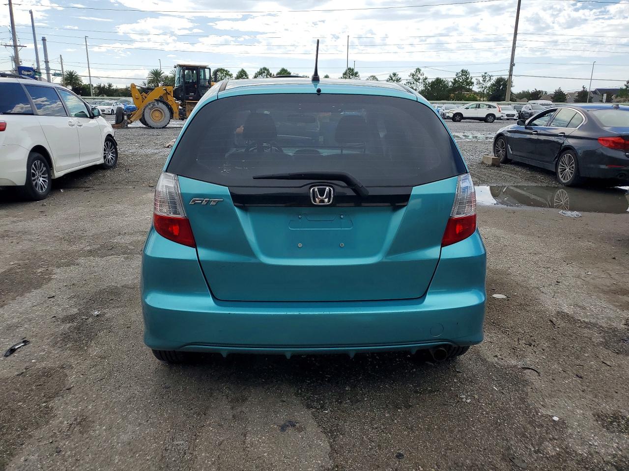 2012 Honda Fit Бирюзовый vin: JHMGE8H38CC031818