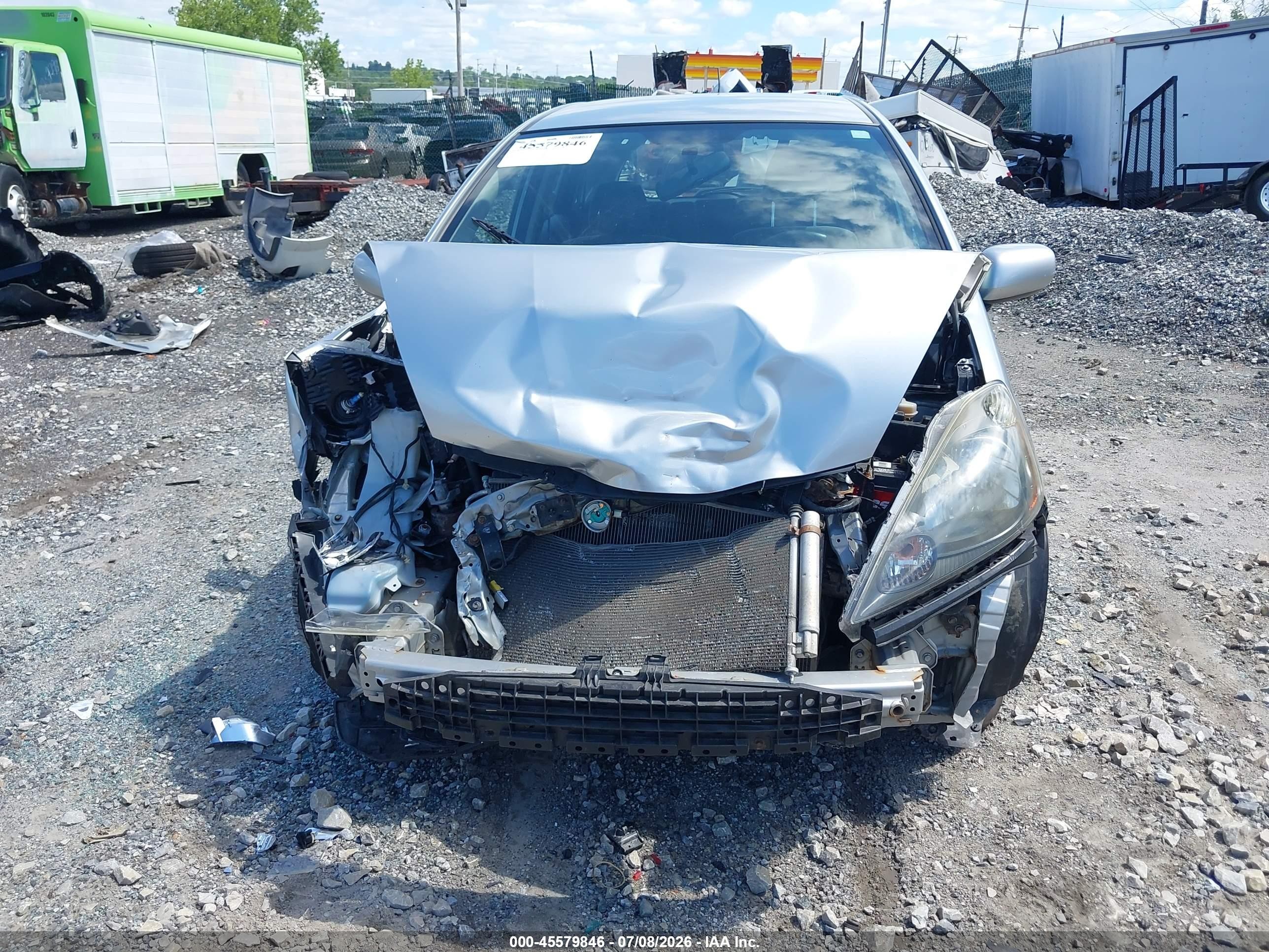 2012 Honda Fit Silver vin: JHMGE8H38CS000137