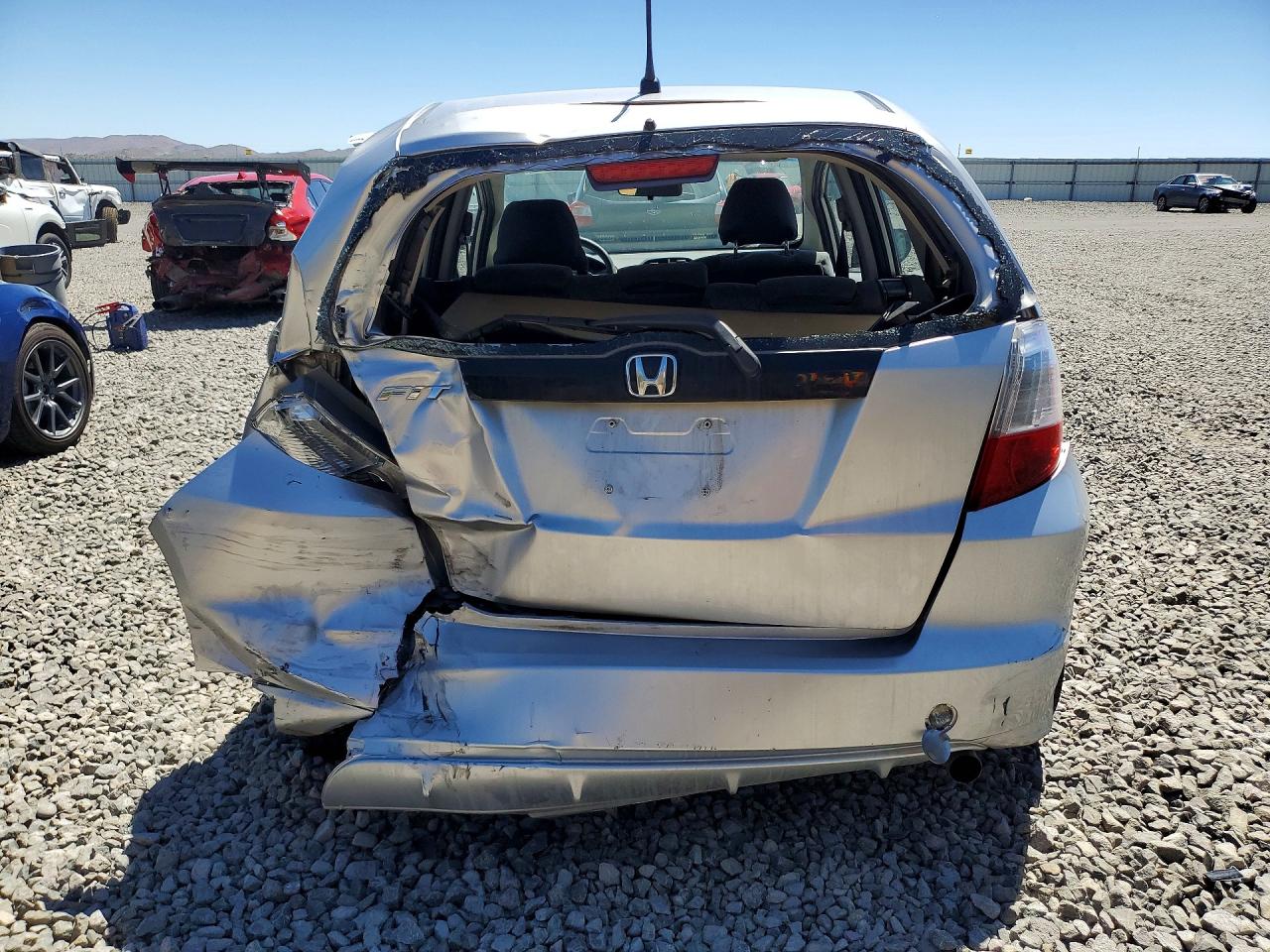 2012 Honda Fit Silver vin: JHMGE8H38CS000915
