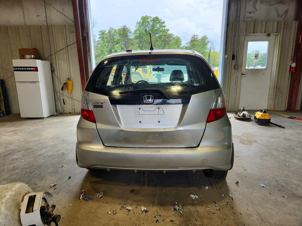 2012 Honda Fit Silver vin: JHMGE8H38CS002129