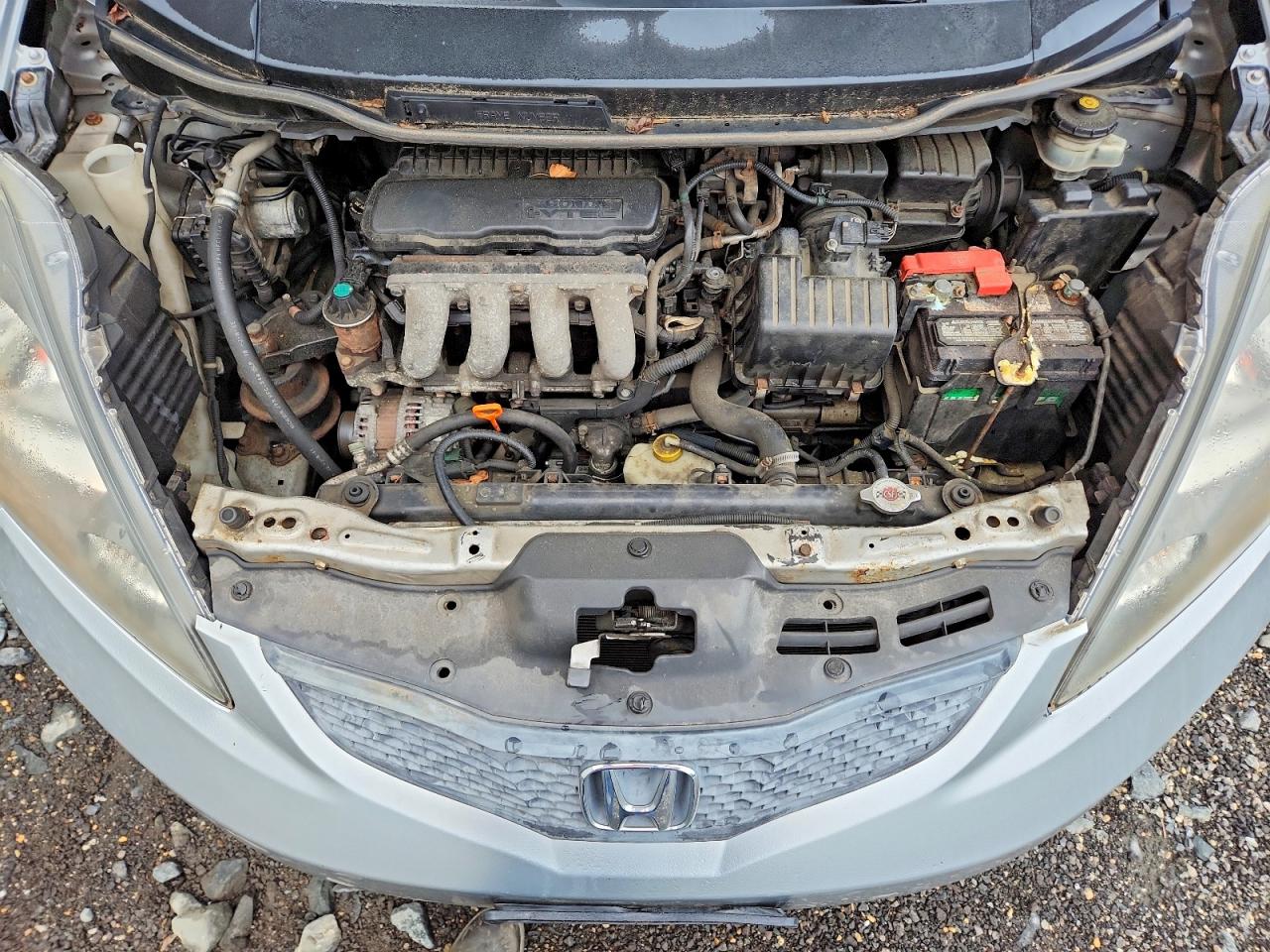 2012 Honda Fit Silver vin: JHMGE8H38CS002129