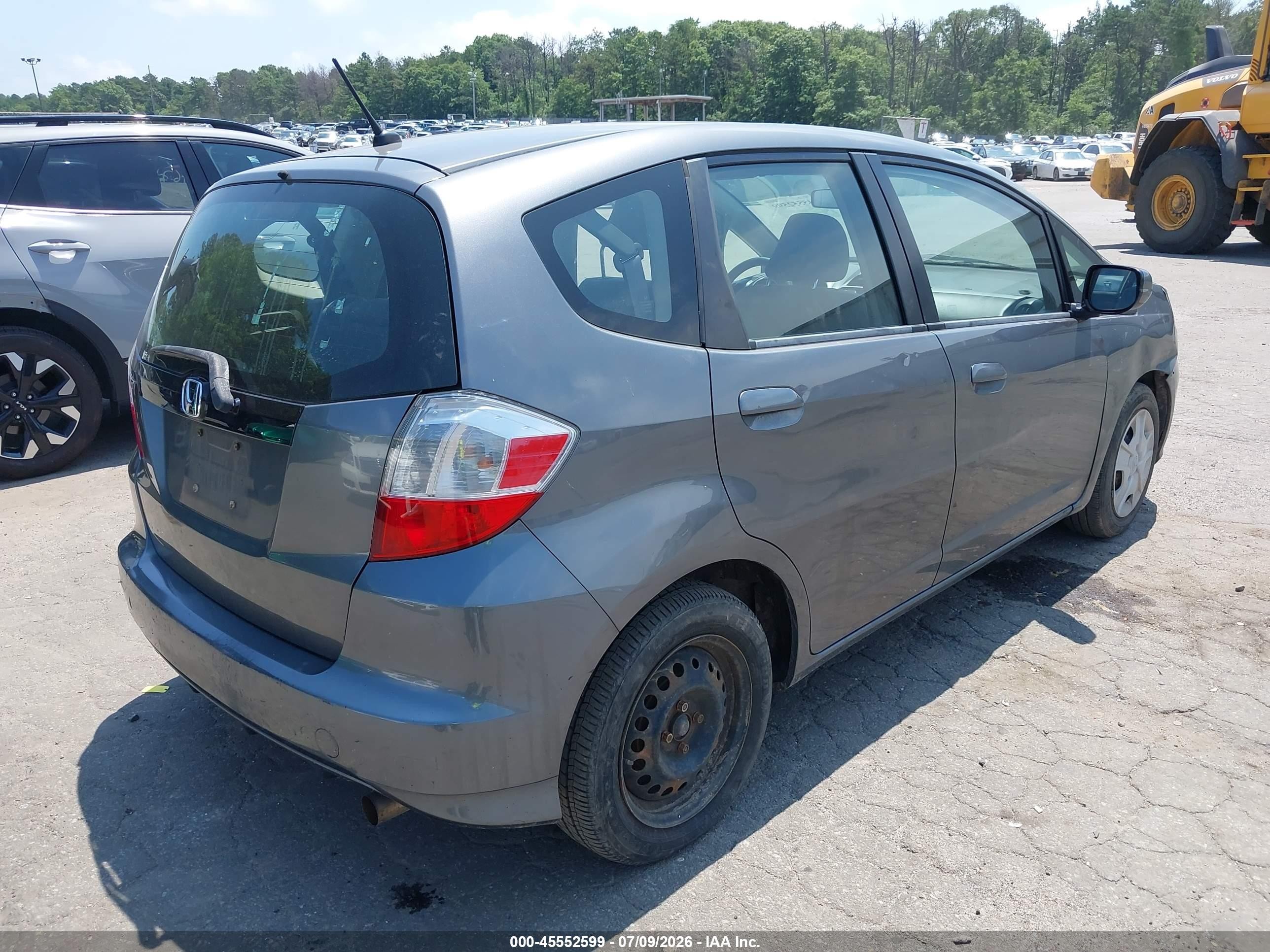 2013 Honda Fit Gray vin: JHMGE8H38DC010761