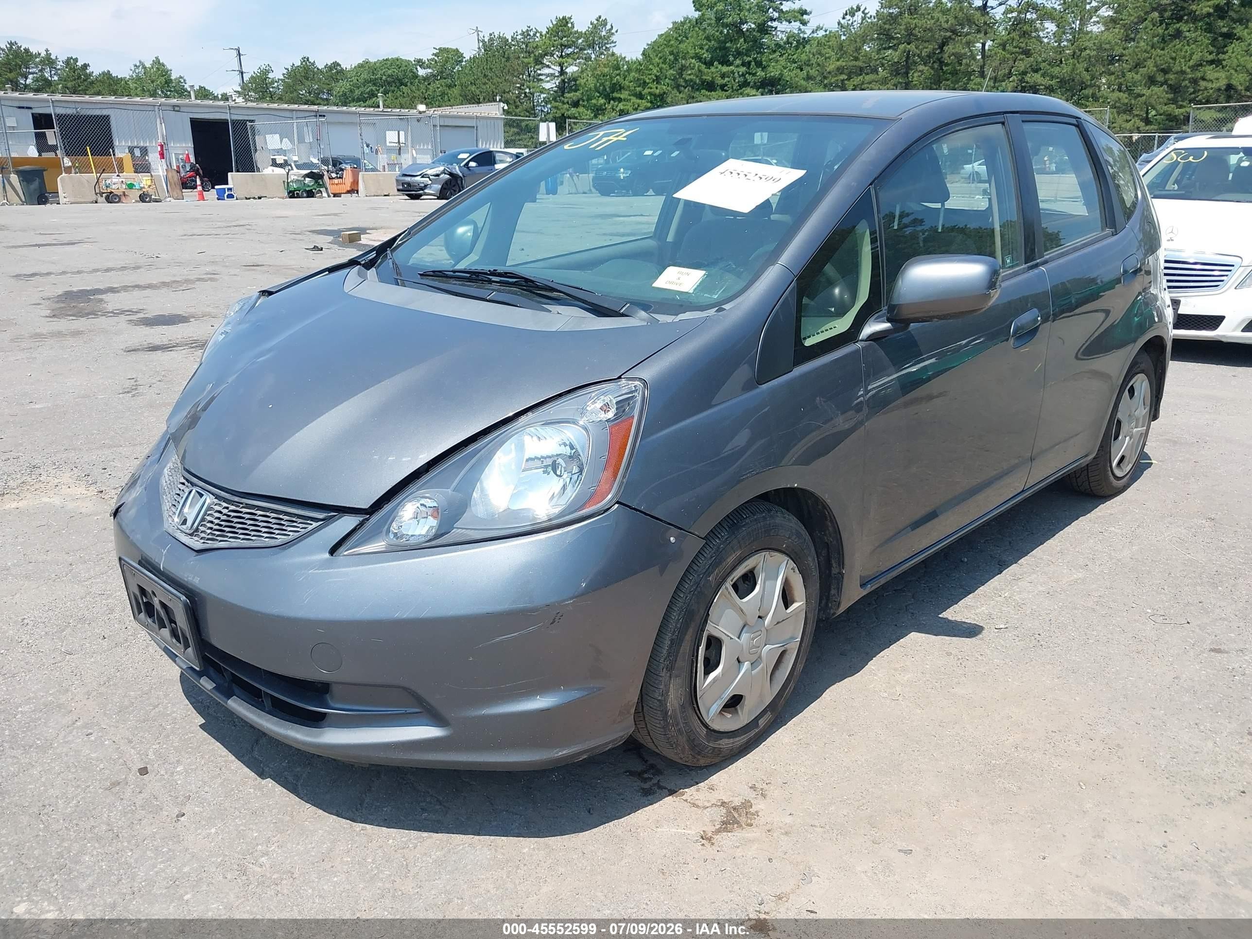 2013 Honda Fit Gray vin: JHMGE8H38DC010761