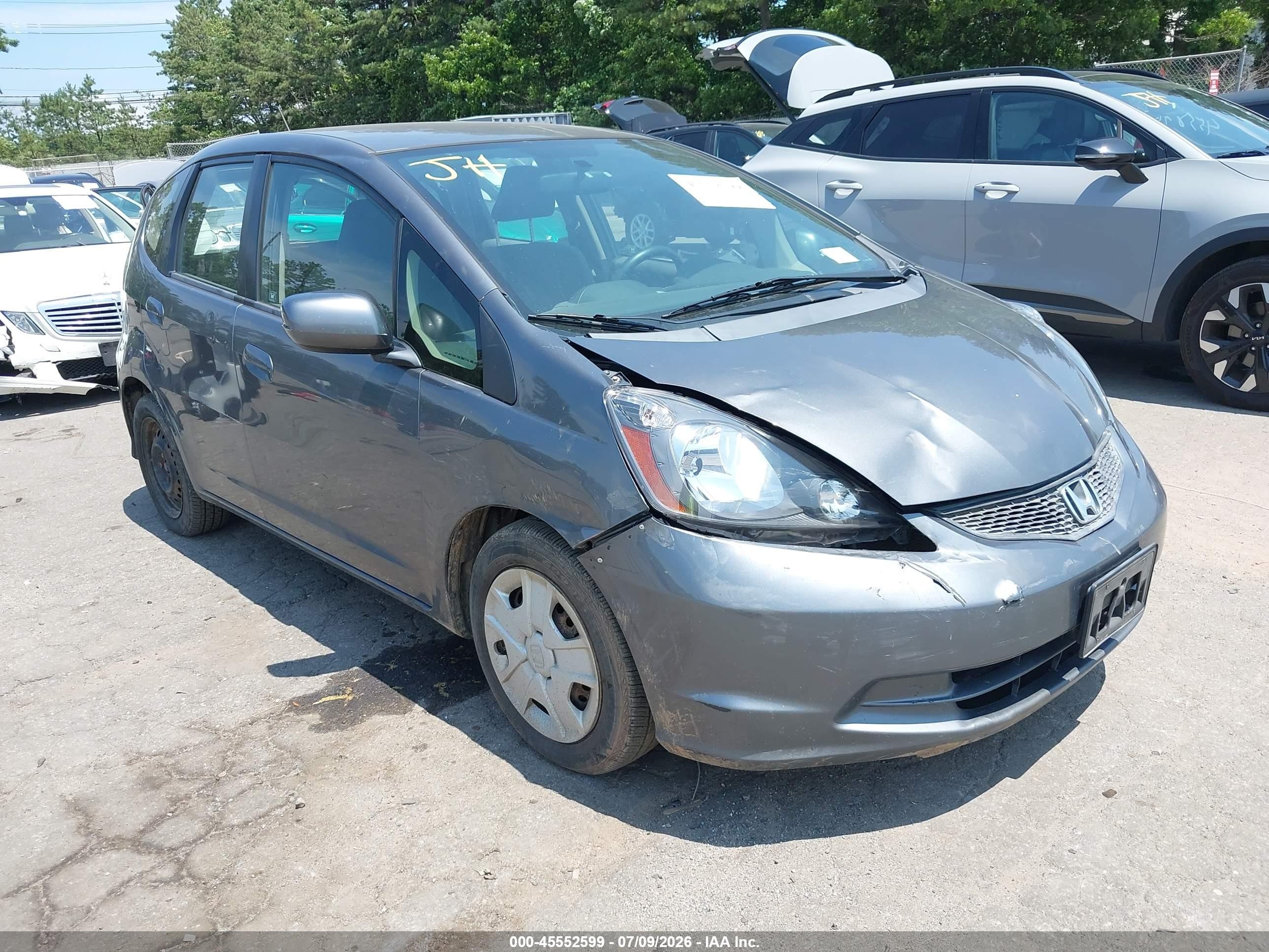 2013 Honda Fit Gray vin: JHMGE8H38DC010761