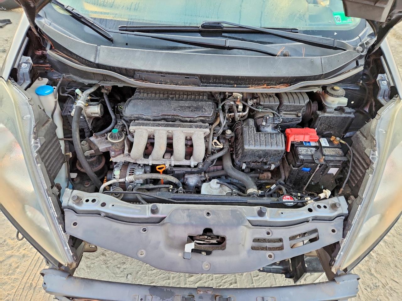 2013 Honda Fit Gray vin: JHMGE8H38DC020075