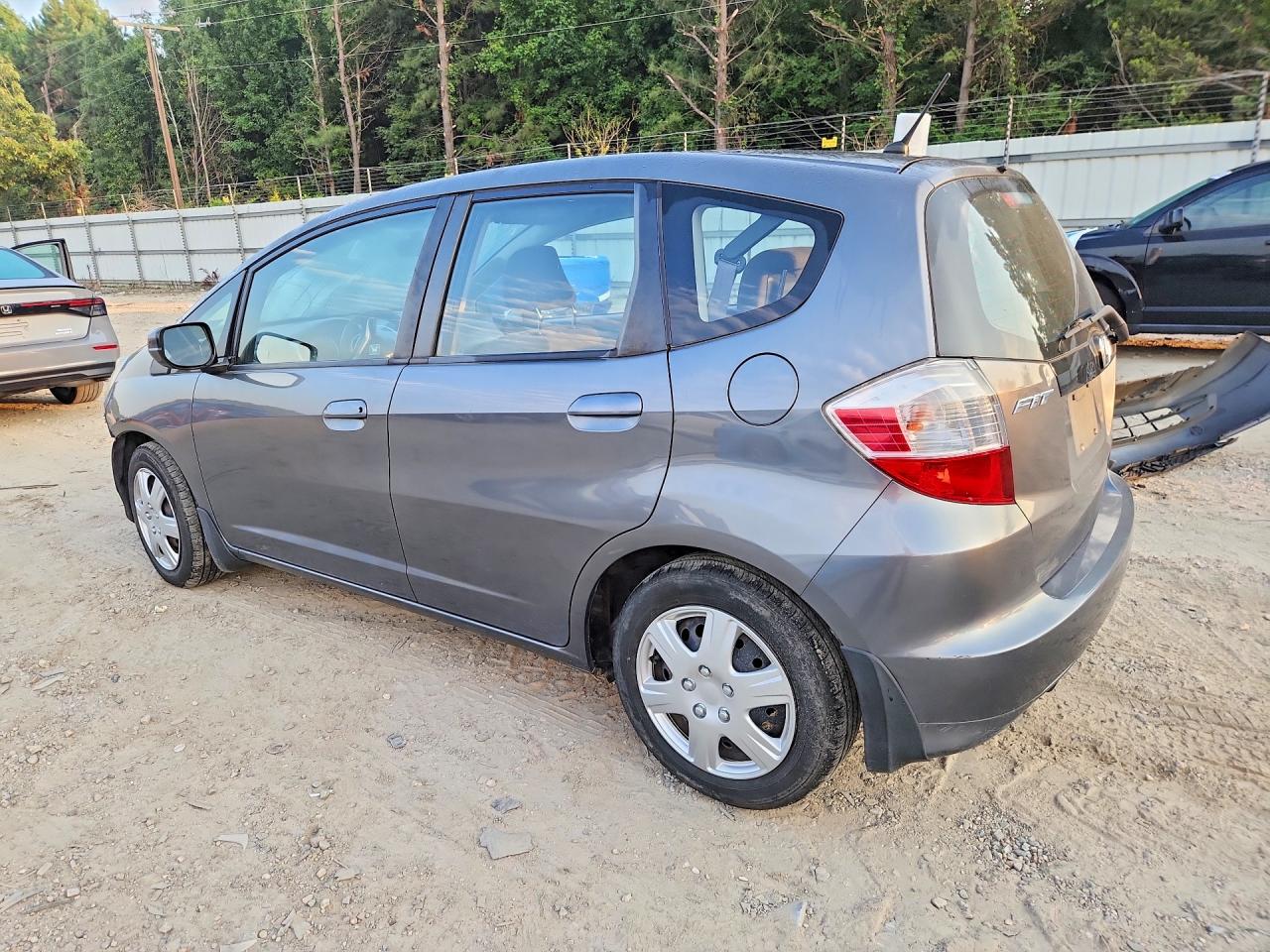 2013 Honda Fit Gray vin: JHMGE8H38DC020075