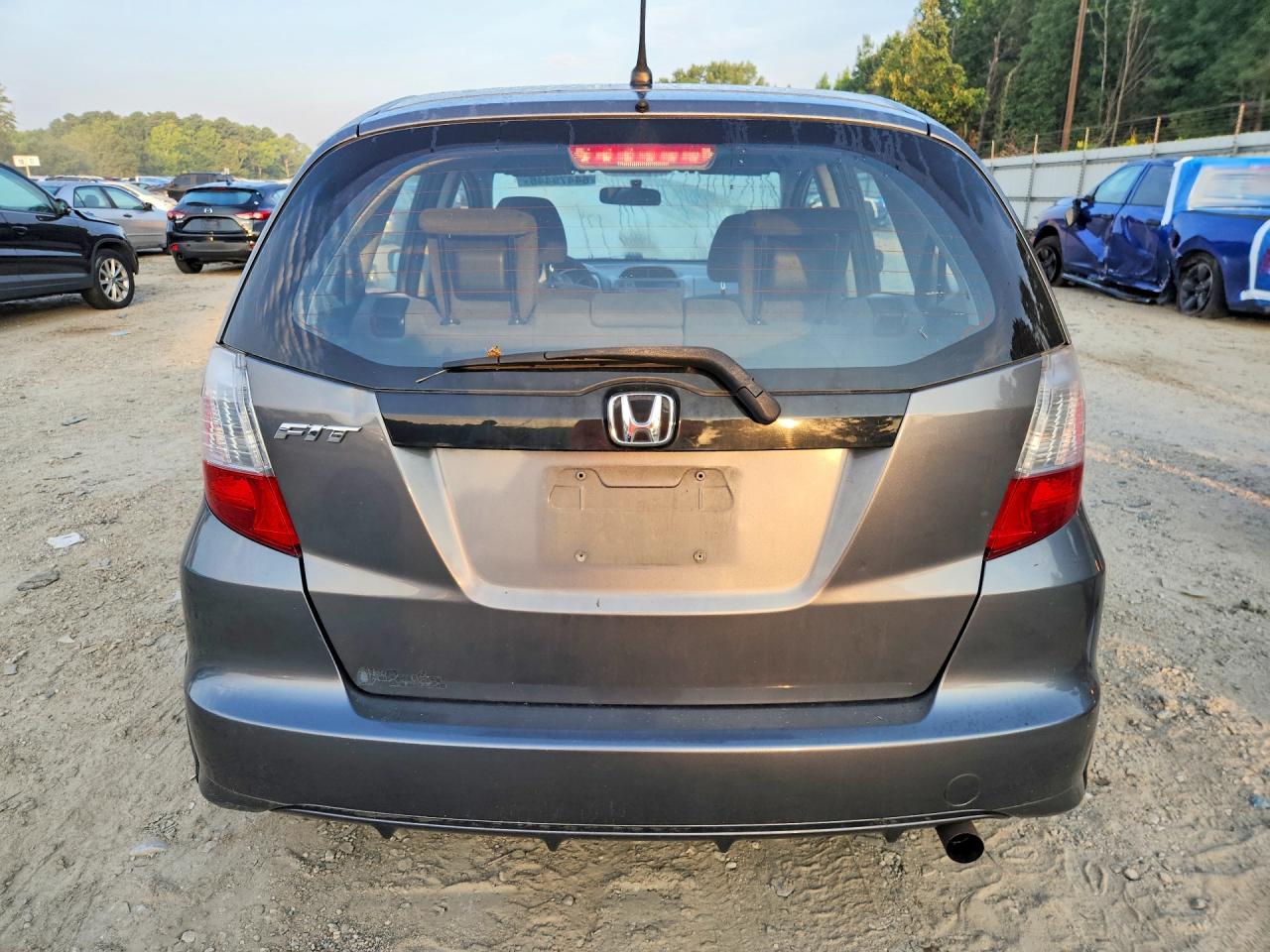 2013 Honda Fit Gray vin: JHMGE8H38DC020075
