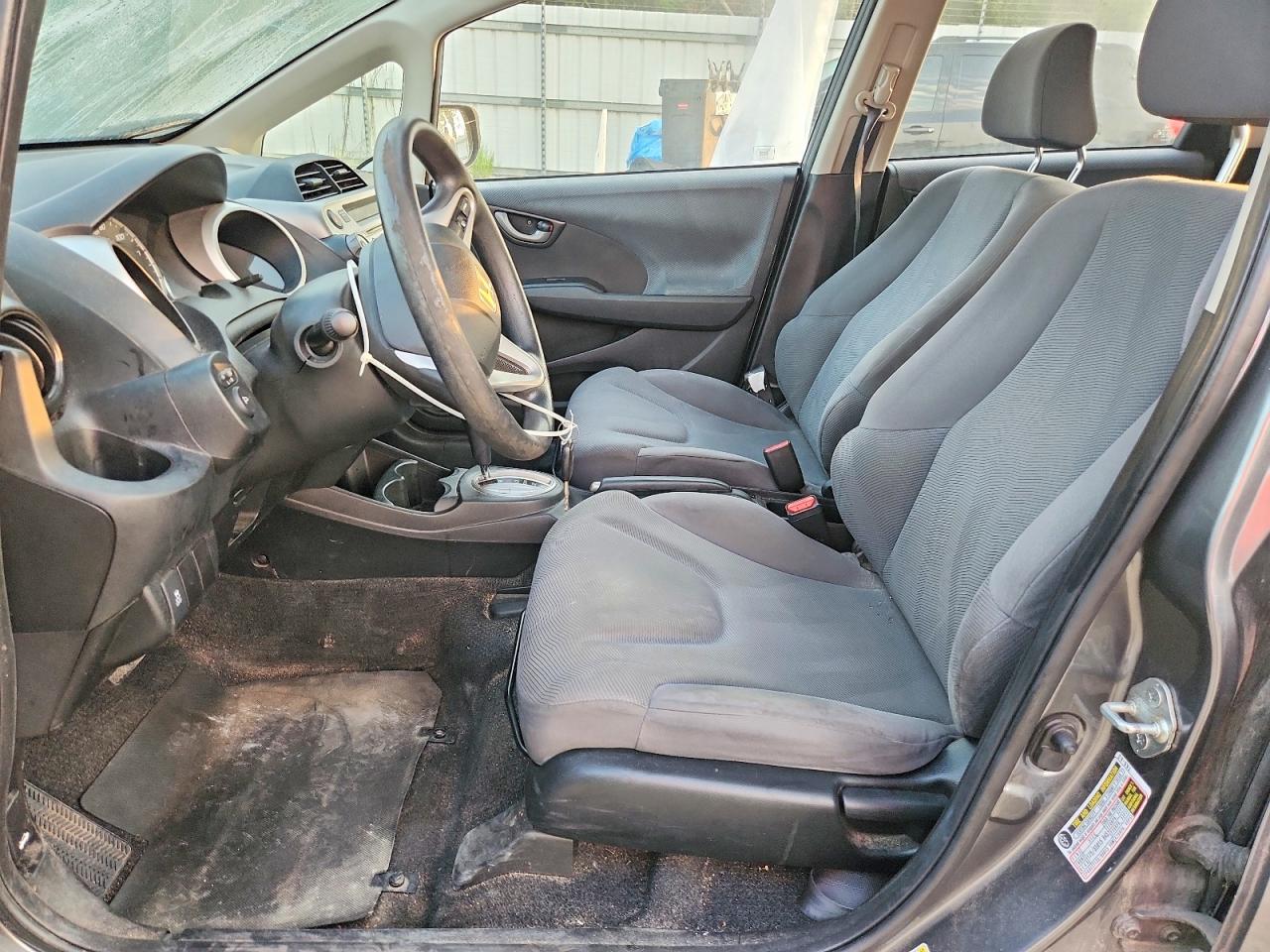 2013 Honda Fit Gray vin: JHMGE8H38DC020075