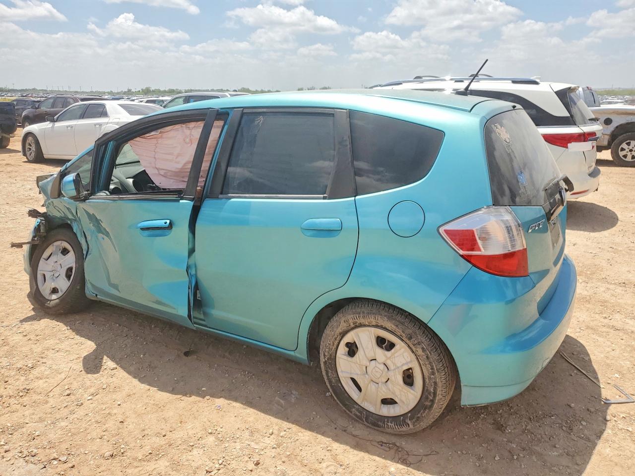 2013 Honda Fit Turquoise vin: JHMGE8H38DC025406