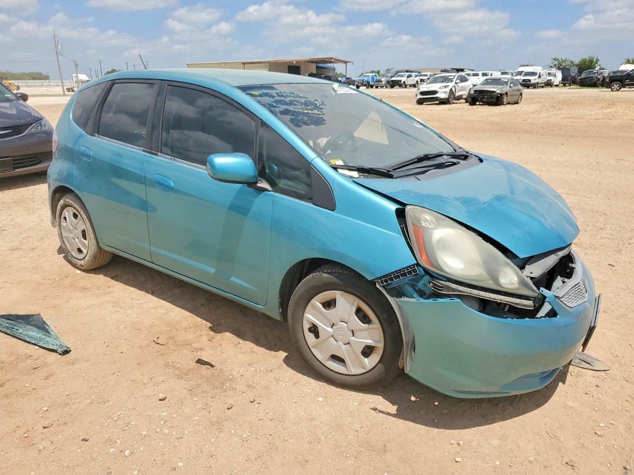 2013 Honda Fit Turquoise vin: JHMGE8H38DC025406