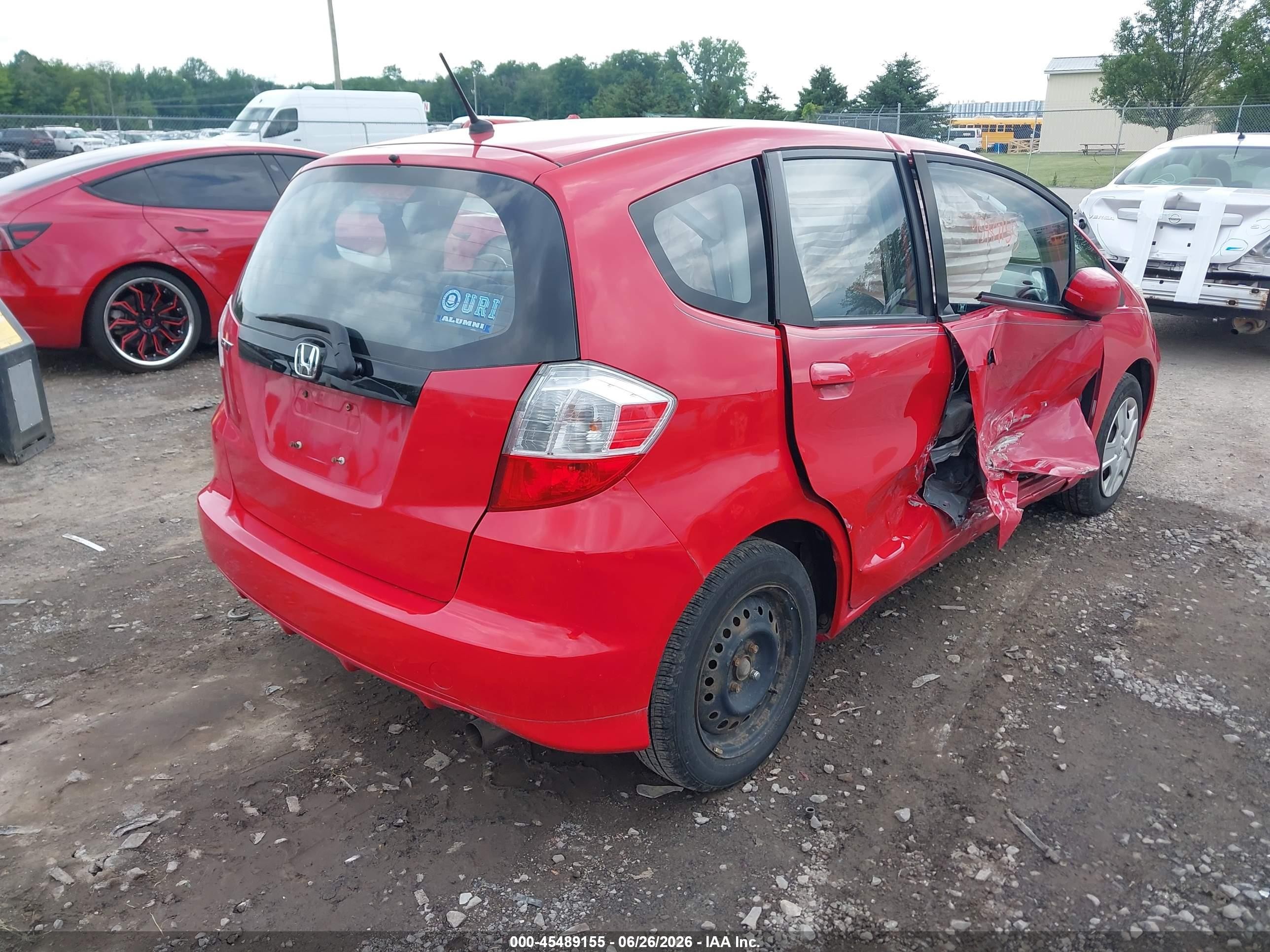 2013 Honda Fit   Red vin: JHMGE8H38DC026166