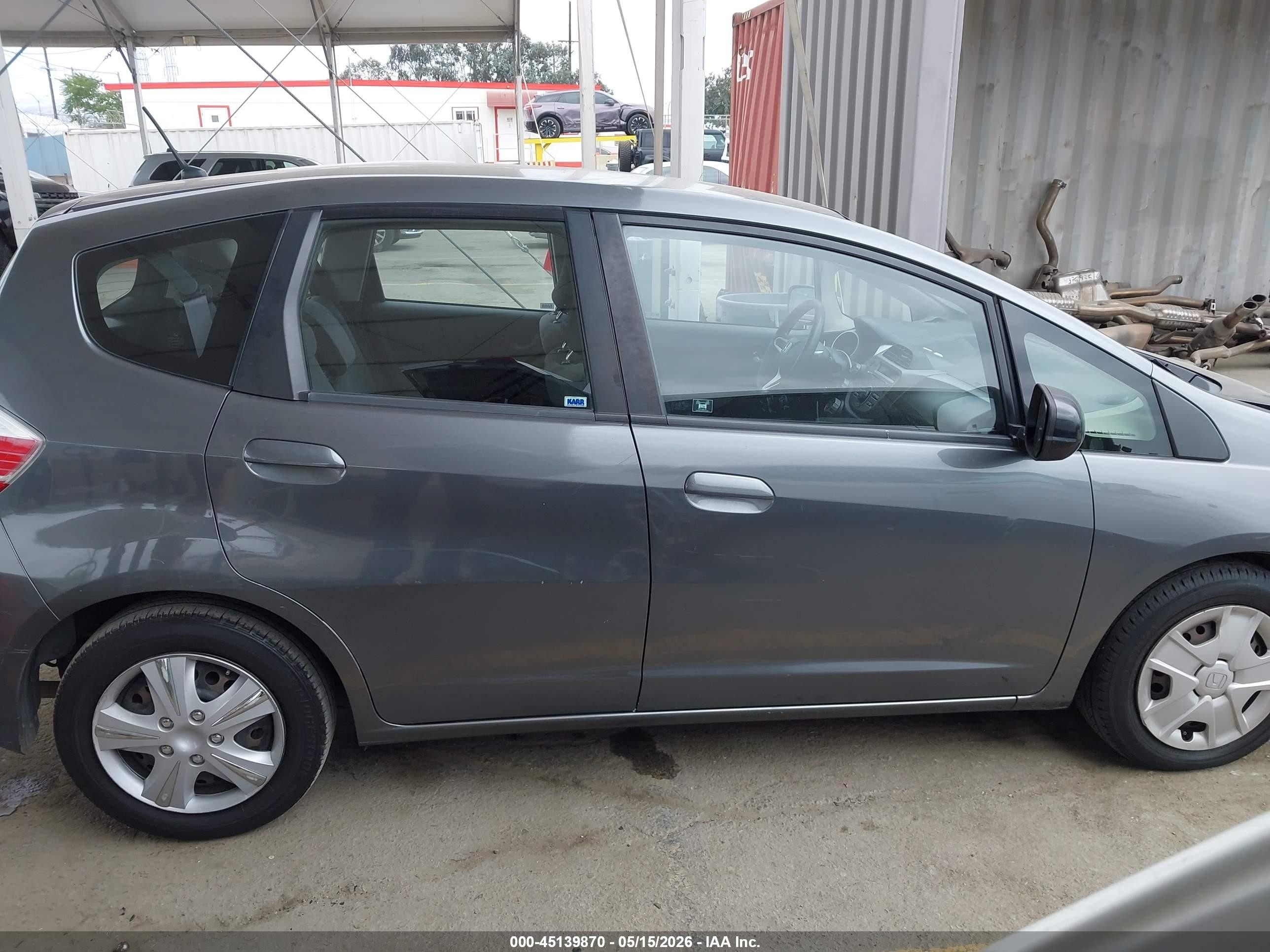 2013 Honda Fit   Gray vin: JHMGE8H38DC044506