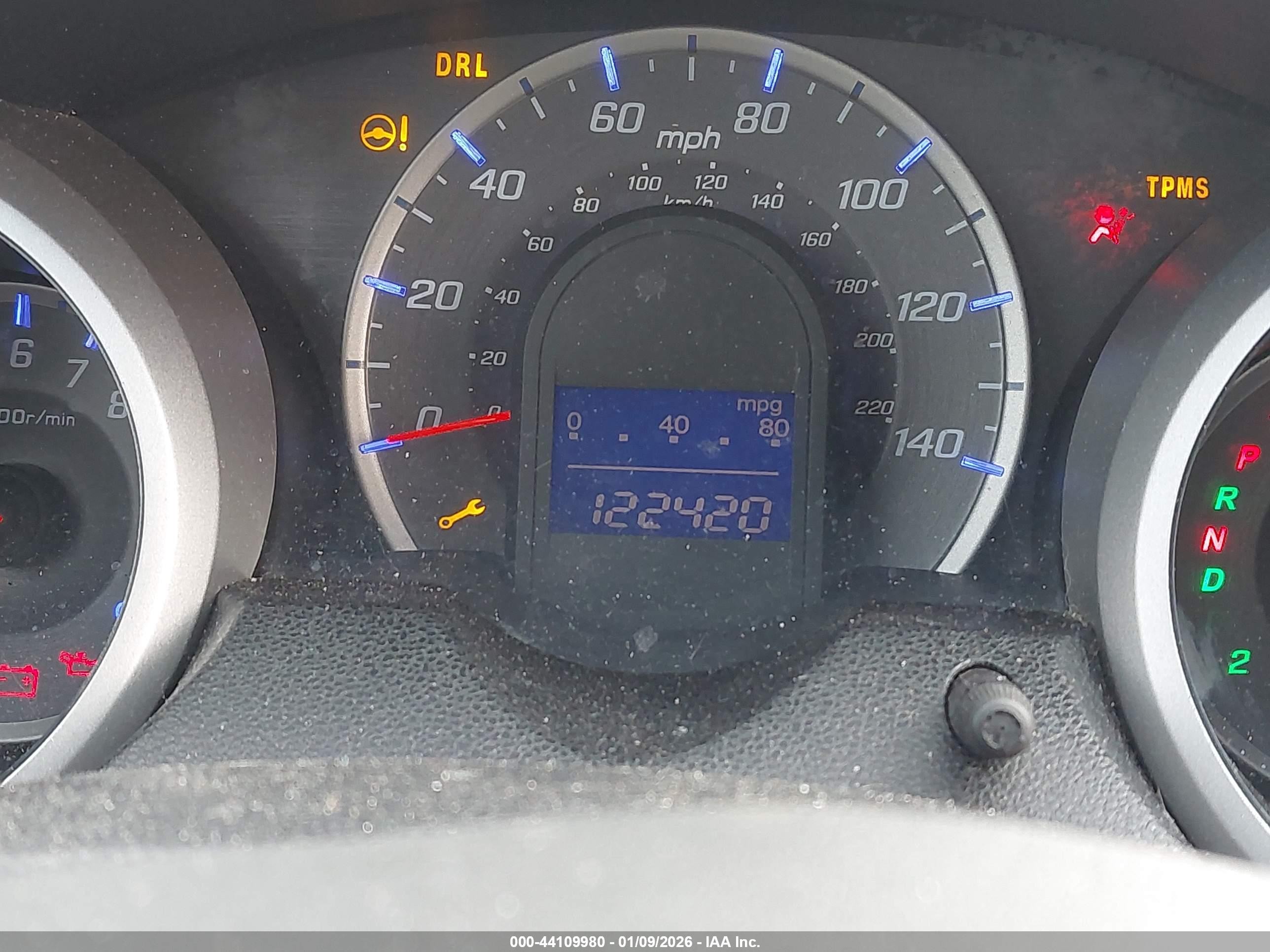 2013 Honda Fit   White vin: JHMGE8H38DC053965