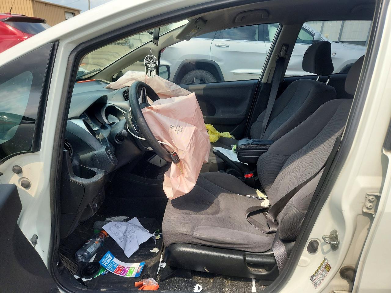 2013 Honda Fit Белый vin: JHMGE8H38DC056915
