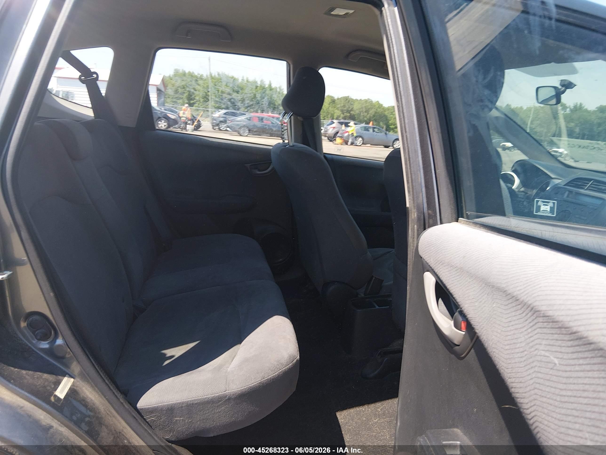 2013 Honda Fit   Gray vin: JHMGE8H38DC060222