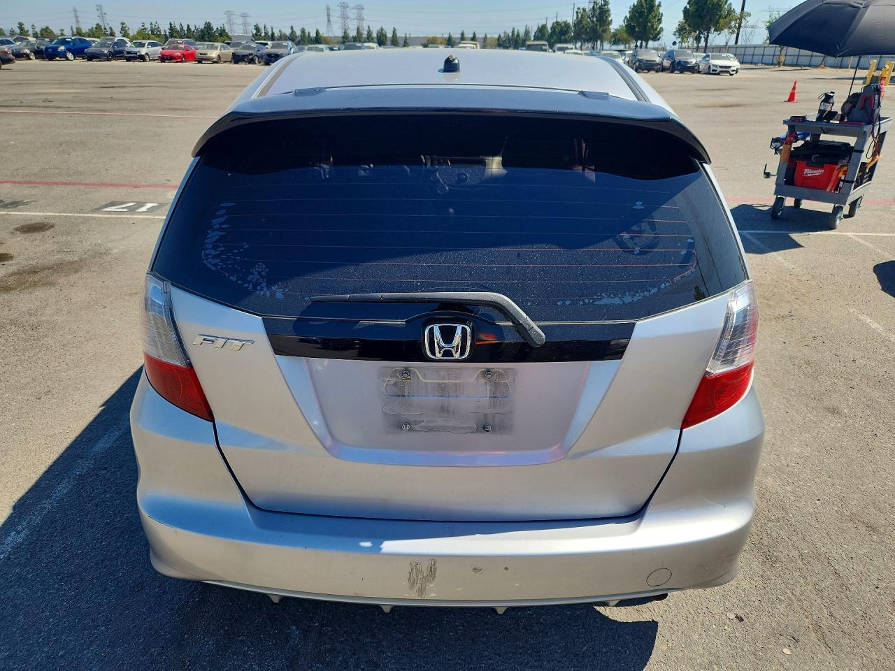 2013 Honda Fit Silver vin: JHMGE8H38DC080051