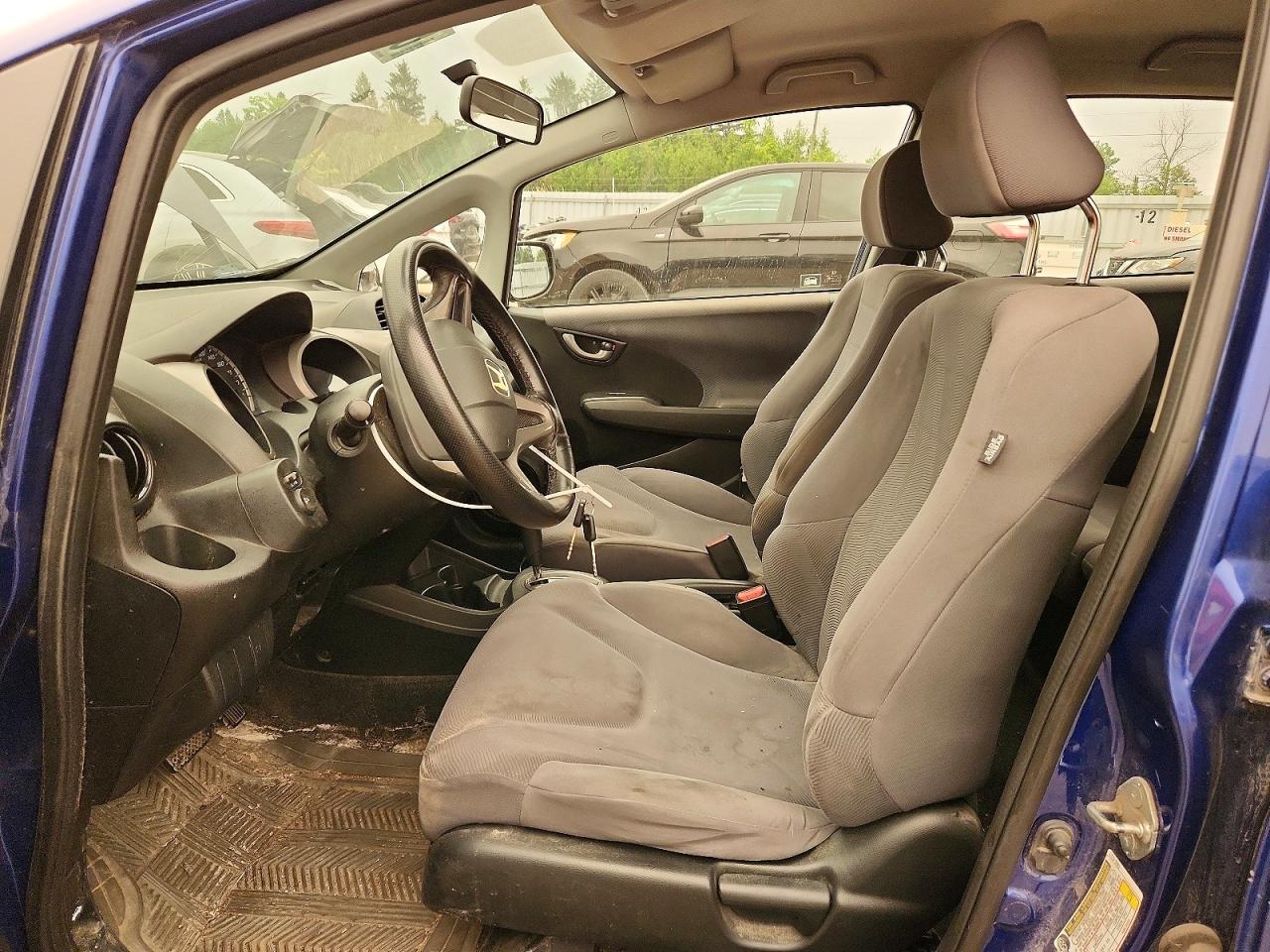 2010 Honda Fit Dx-a Синий vin: JHMGE8H39AC801571