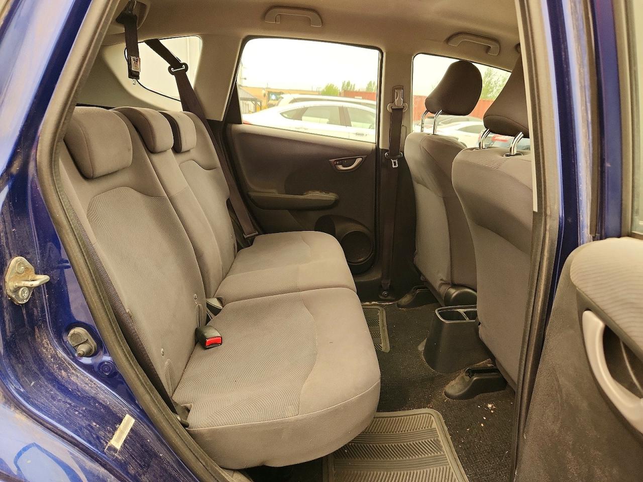2010 Honda Fit Dx-a Синий vin: JHMGE8H39AC801571