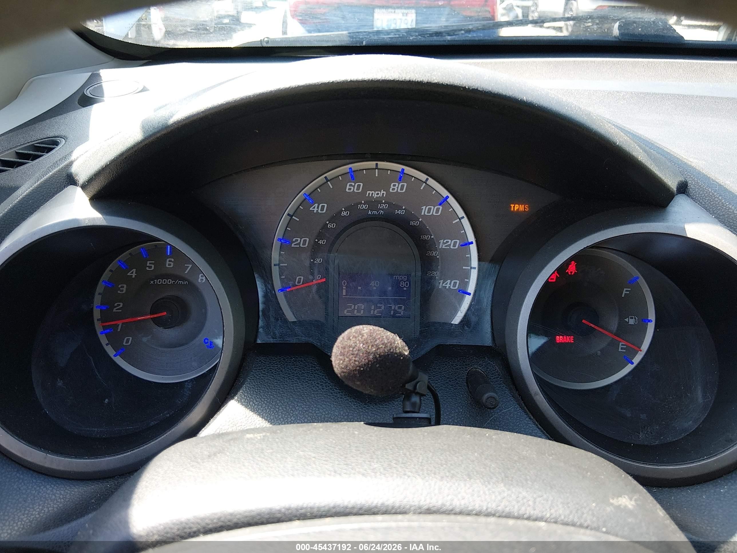 2011 Honda Fit   Silver vin: JHMGE8H39BC015125