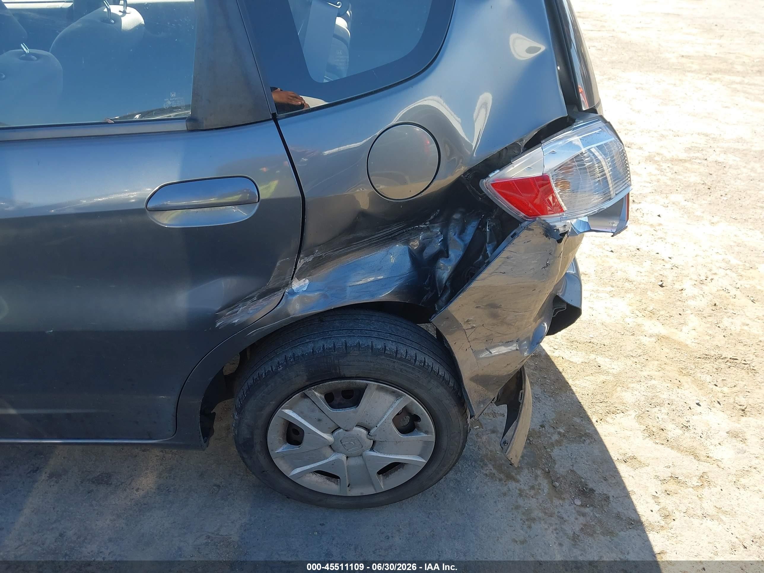 2012 Honda Fit   Серый vin: JHMGE8H39CS001295