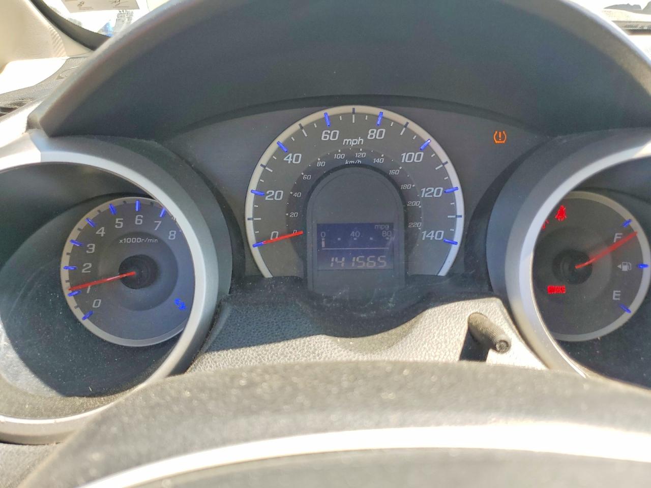 2013 Honda Fit White vin: JHMGE8H39DC005116