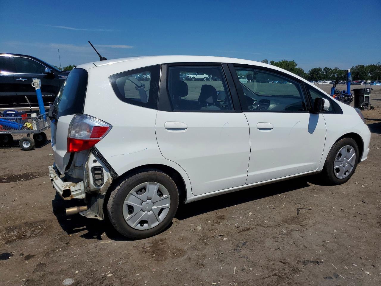 2013 Honda Fit White vin: JHMGE8H39DC005116