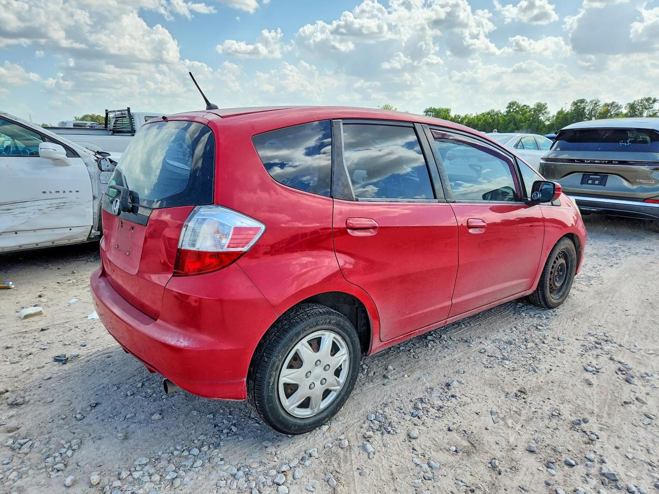 2013 Honda Fit Red vin: JHMGE8H39DC013720