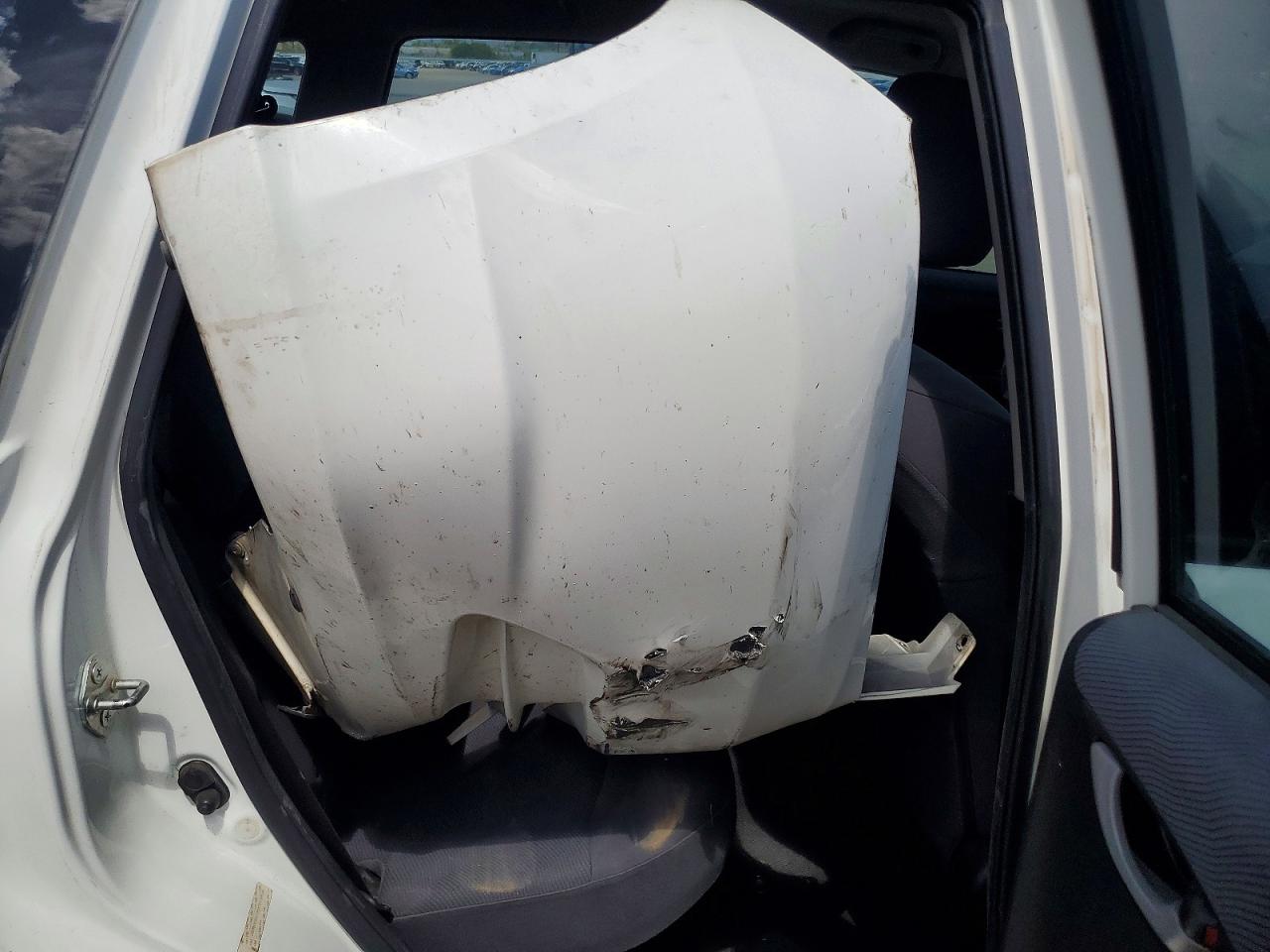 2013 Honda Fit Белый vin: JHMGE8H39DC019856