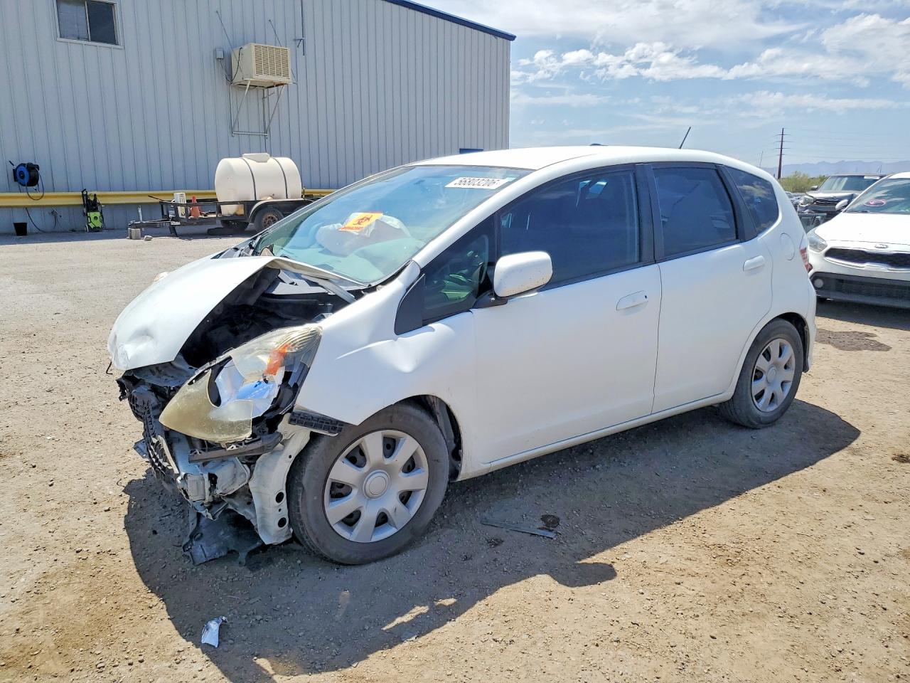 2013 Honda Fit White vin: JHMGE8H39DC019856